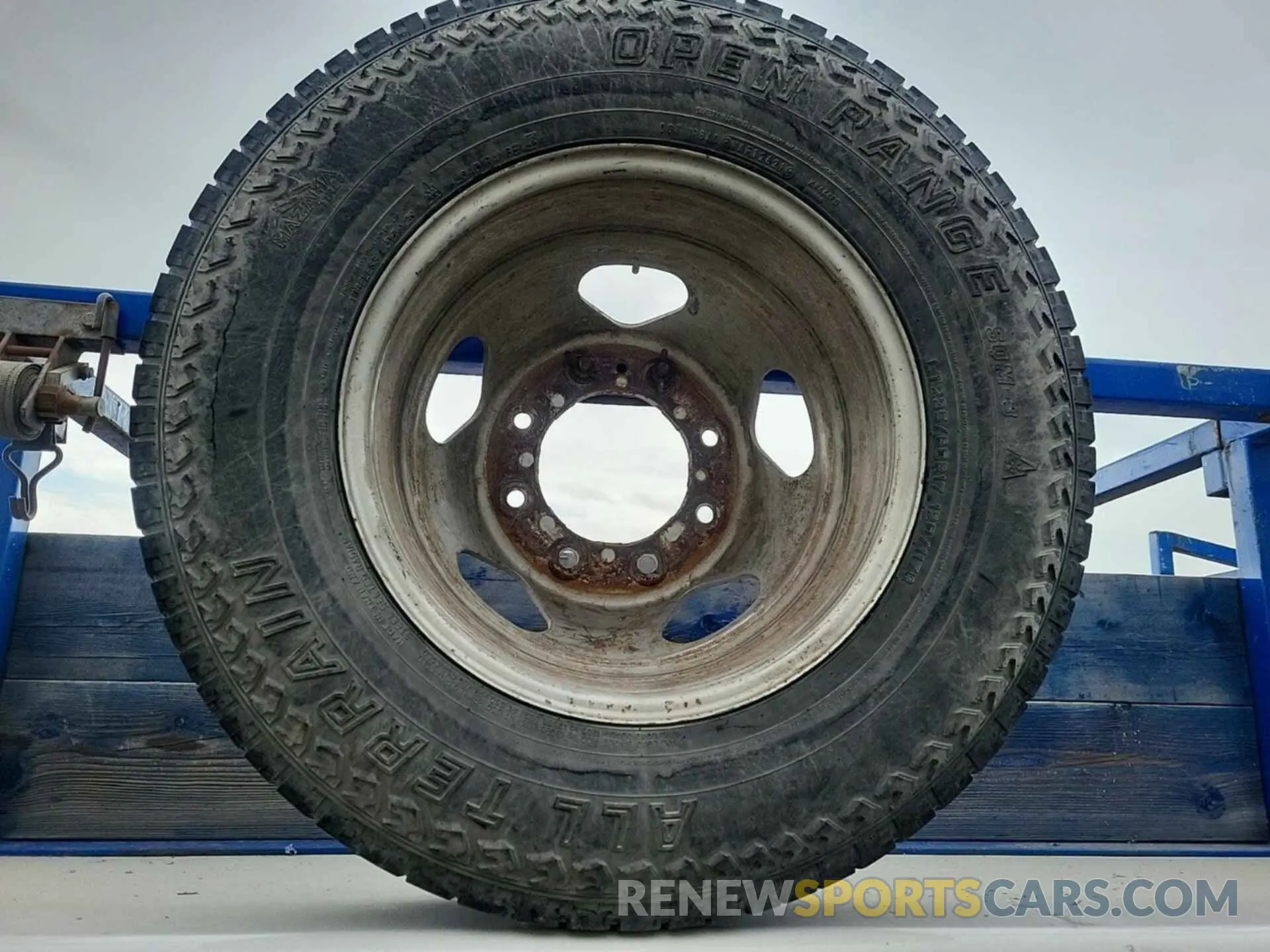 42 Photograph of a damaged car 1GB3CVCY4KF192045 CHEVROLET SILVERADO 3500HD CHASSIS 2019