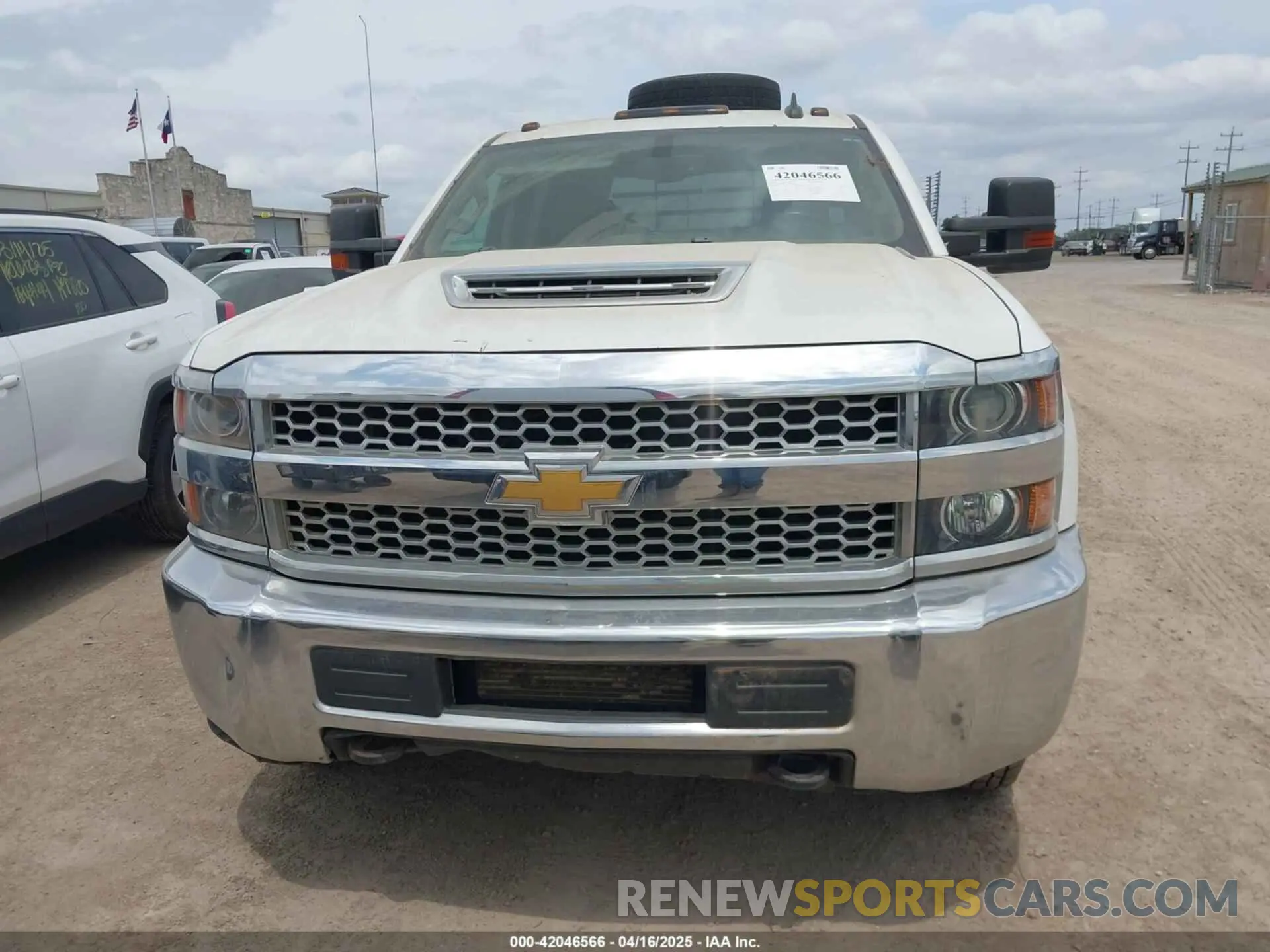 12 Photograph of a damaged car 1GB4KVCY1KF160662 CHEVROLET SILVERADO 3500HD CHASSIS 2019