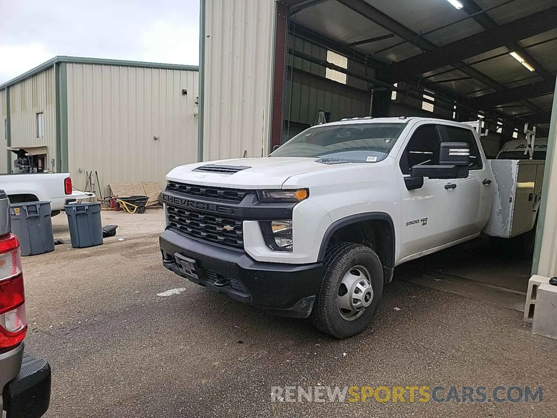 26 Photograph of a damaged car 1GB4YSEY5LF252451 CHEVROLET SILVERADO 3500HD CHASSIS 2020