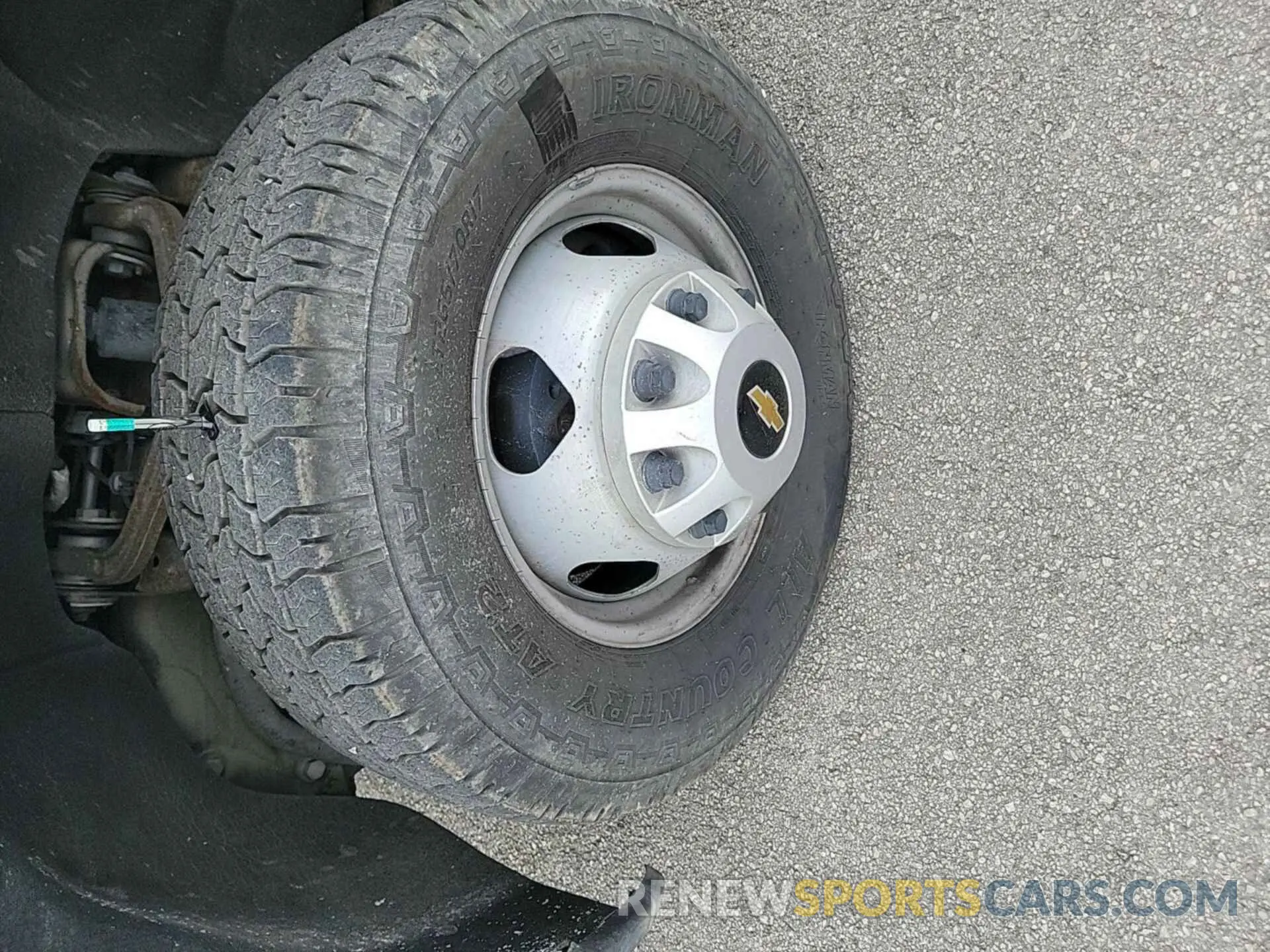 32 Photograph of a damaged car 1GB4YSEY5LF252451 CHEVROLET SILVERADO 3500HD CHASSIS 2020