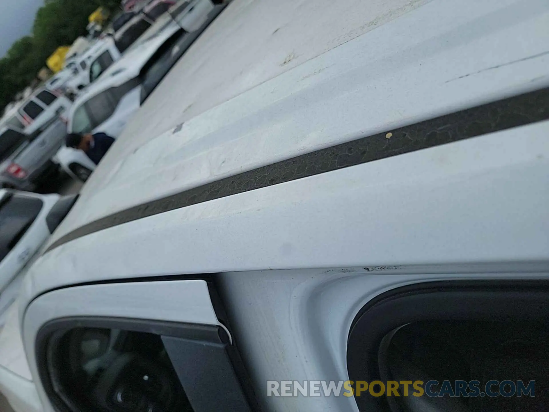 4 Photograph of a damaged car 1GB4YSEY5LF252451 CHEVROLET SILVERADO 3500HD CHASSIS 2020