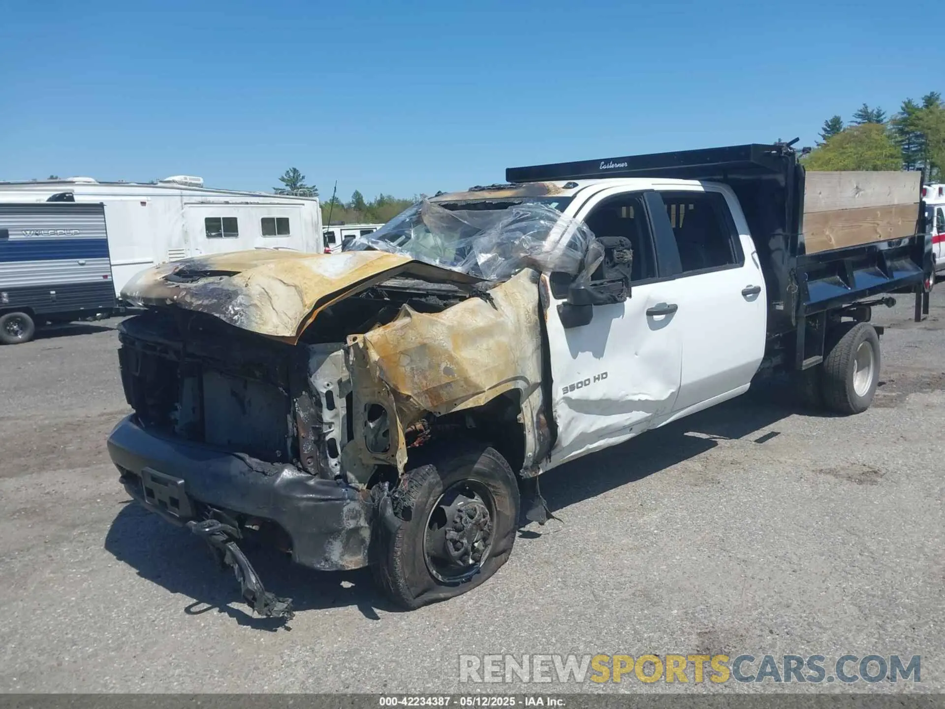 2 Photograph of a damaged car 1GB4YSE75NF159407 CHEVROLET SILVERADO 3500HD CHASSIS 2022