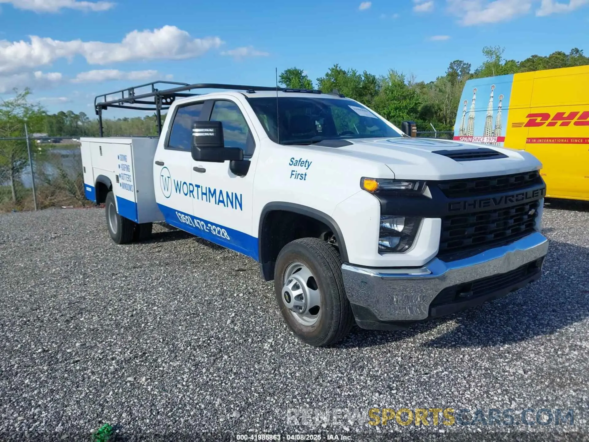 1 Photograph of a damaged car 1GB4YSE79NF197691 CHEVROLET SILVERADO 3500HD CHASSIS 2022