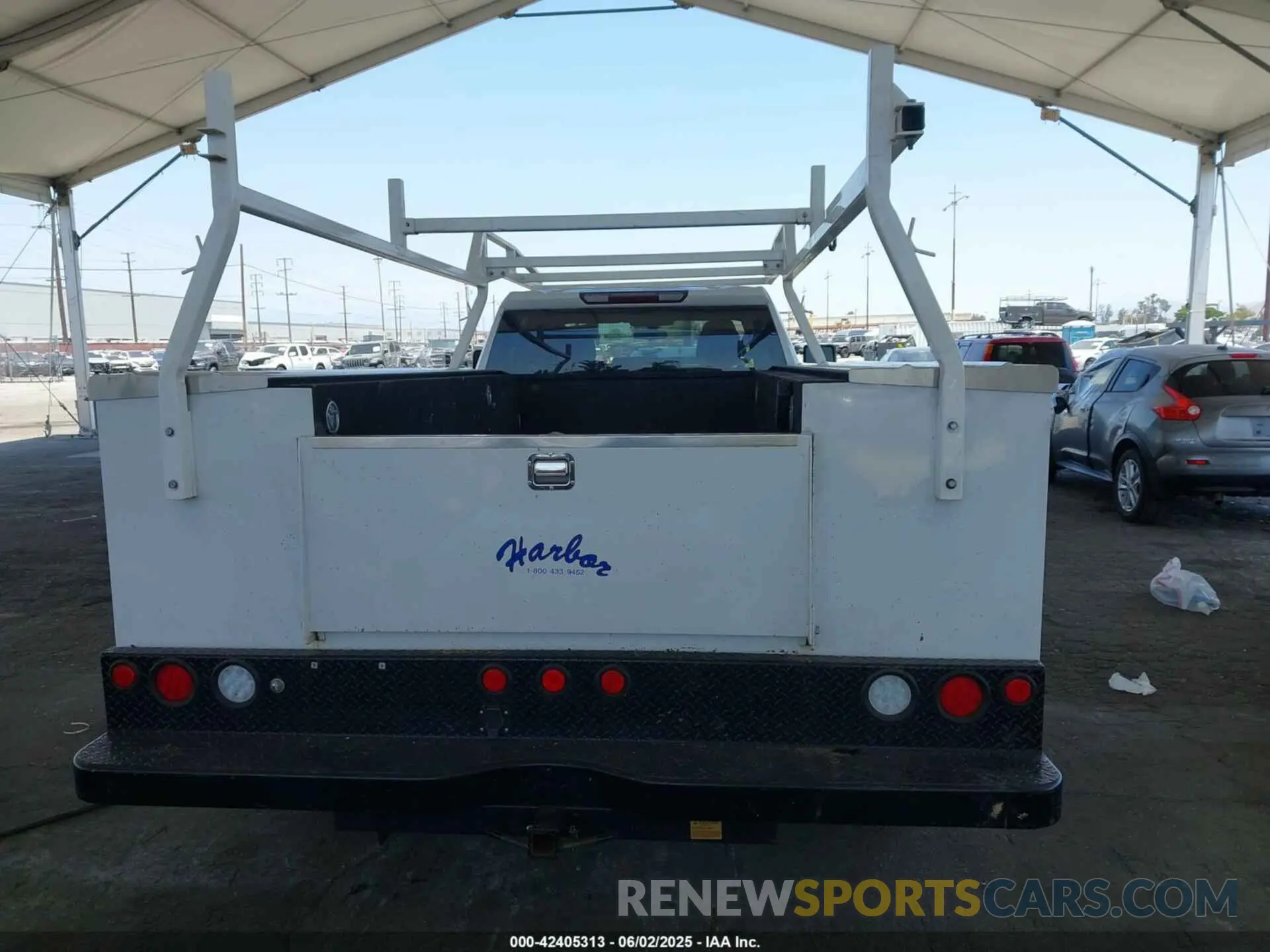 15 Photograph of a damaged car 1GB4YTE72NF100675 CHEVROLET SILVERADO 3500HD CHASSIS 2022