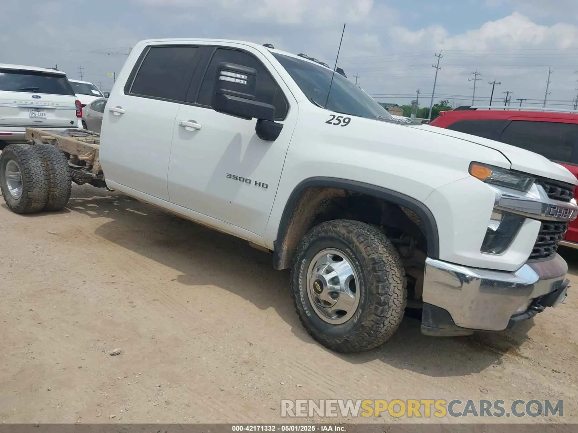 1 Photograph of a damaged car 1GB4YTEY0NF112719 CHEVROLET SILVERADO 3500HD CHASSIS 2022