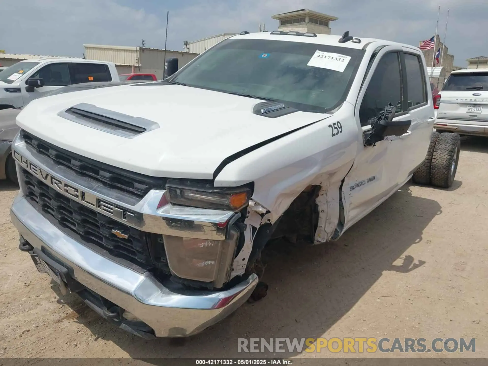 2 Photograph of a damaged car 1GB4YTEY0NF112719 CHEVROLET SILVERADO 3500HD CHASSIS 2022