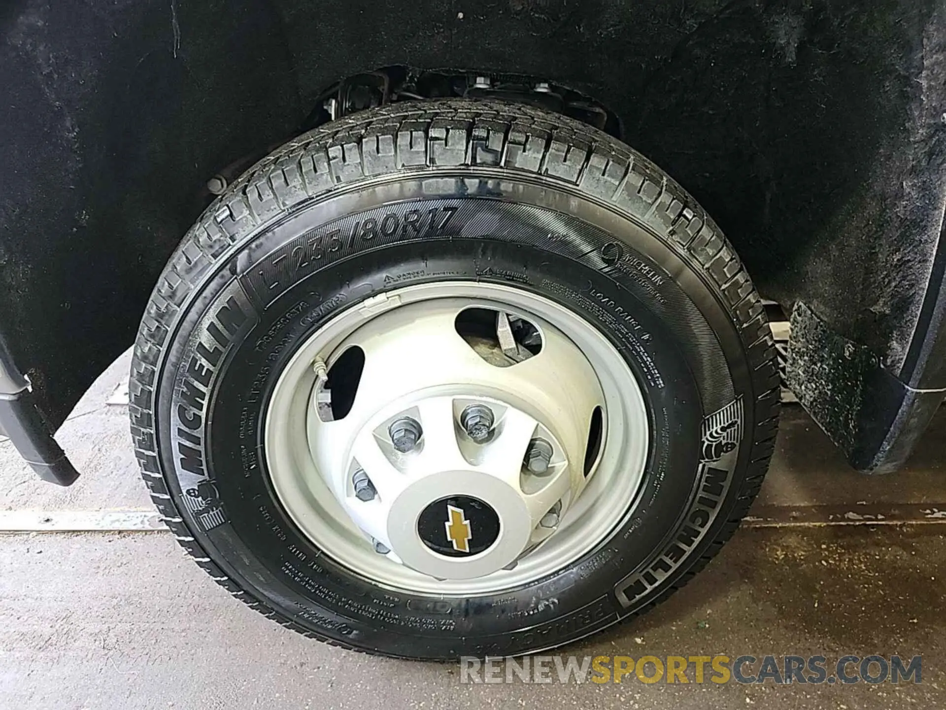 26 Photograph of a damaged car 1GB3WRE7XPF158394 CHEVROLET SILVERADO 3500HD CHASSIS 2023