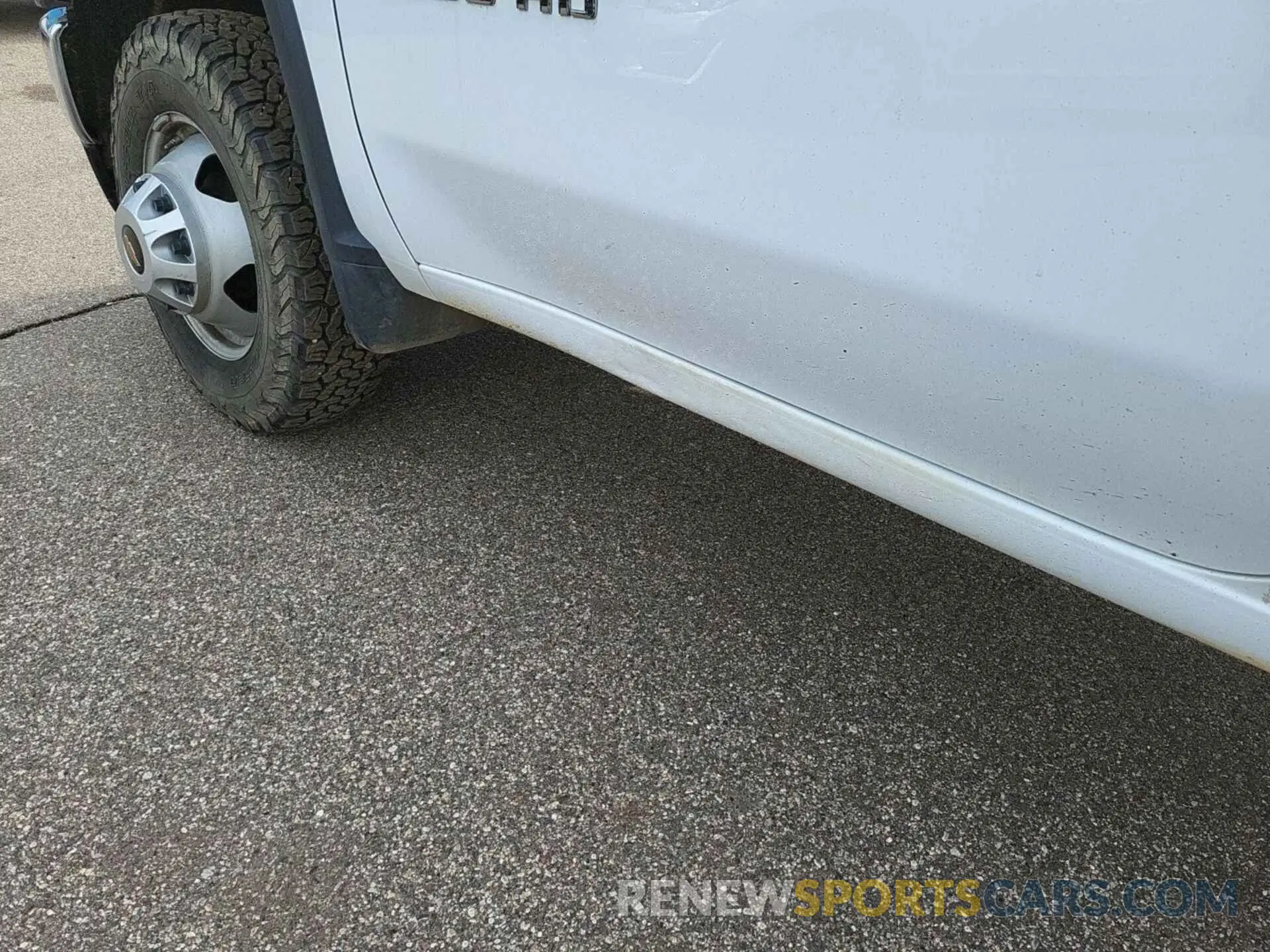 10 Photograph of a damaged car 1GB3YSE70PF217762 CHEVROLET SILVERADO 3500HD CHASSIS 2023