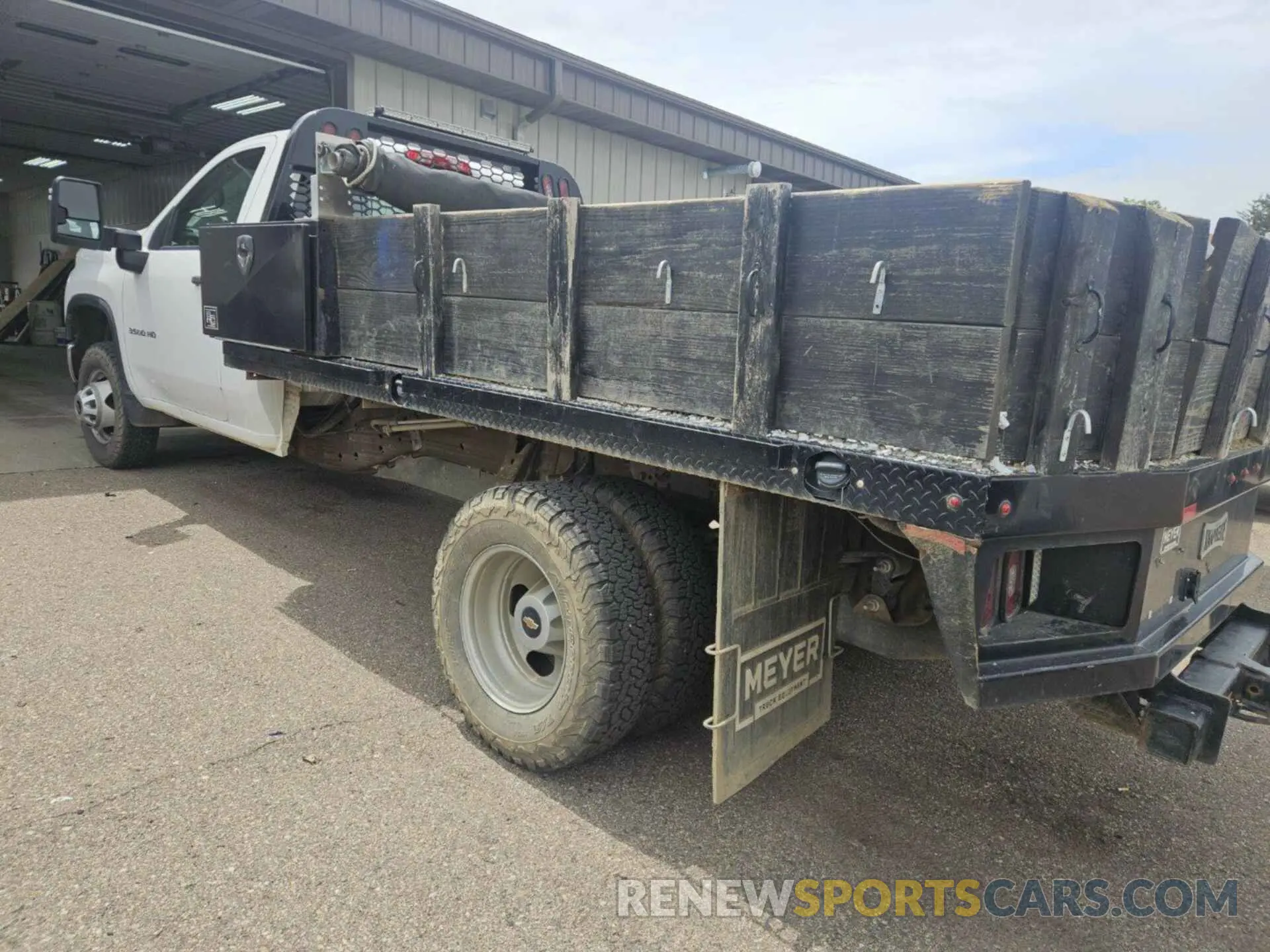 6 Photograph of a damaged car 1GB3YSE70PF217762 CHEVROLET SILVERADO 3500HD CHASSIS 2023