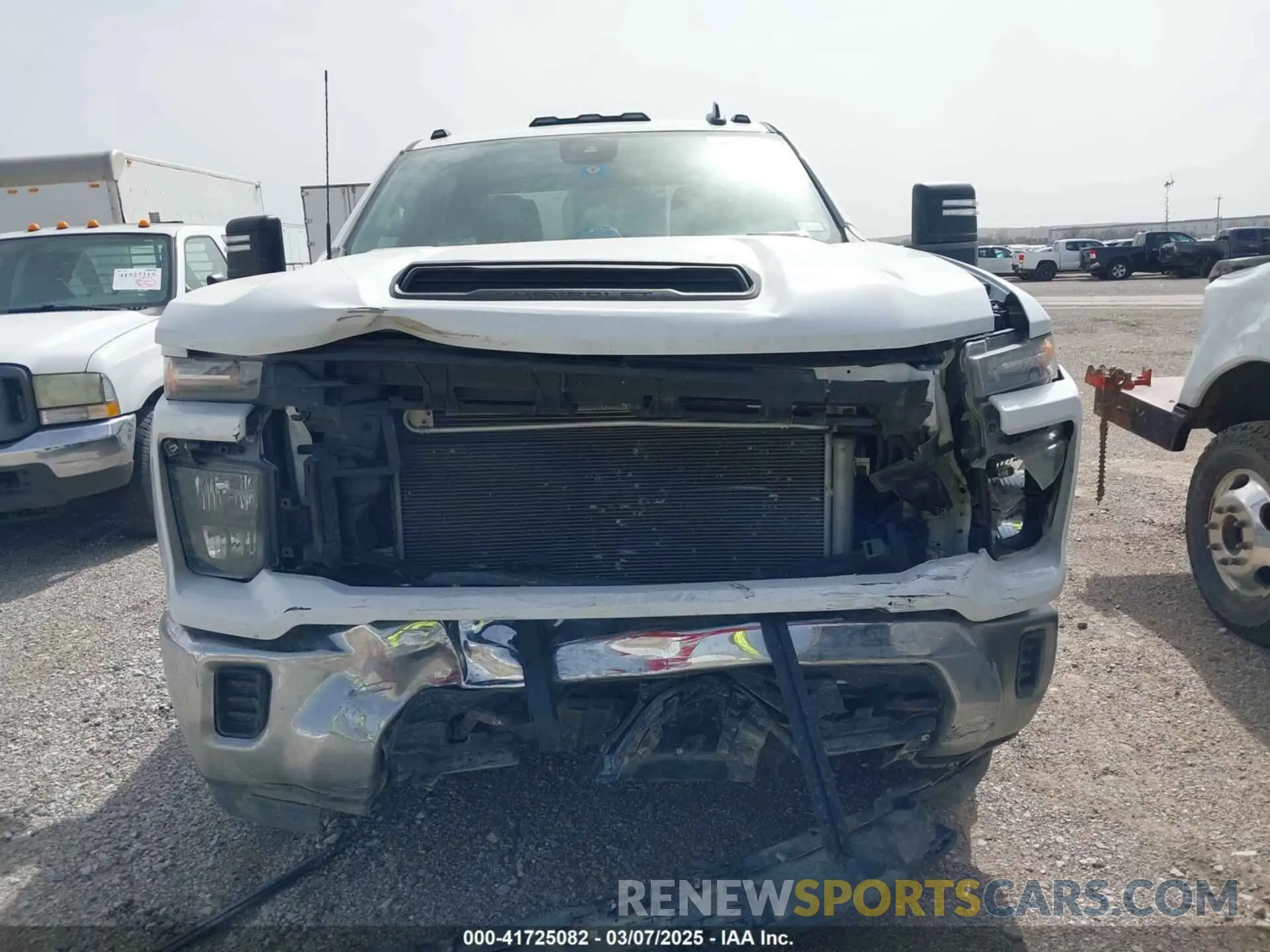 11 Photograph of a damaged car 1GB4YSE73RF185025 CHEVROLET SILVERADO 3500HD CHASSIS 2024