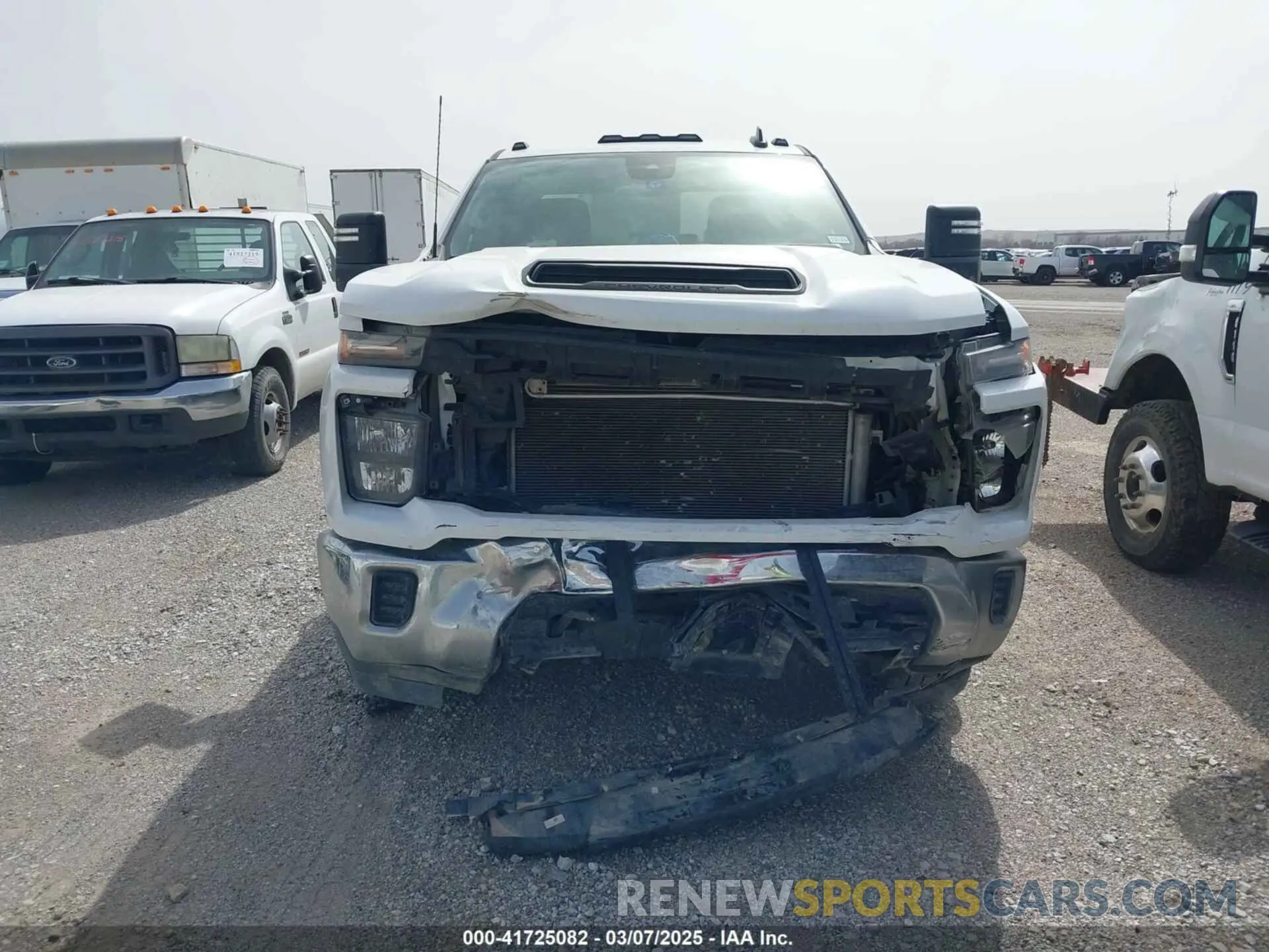 12 Photograph of a damaged car 1GB4YSE73RF185025 CHEVROLET SILVERADO 3500HD CHASSIS 2024