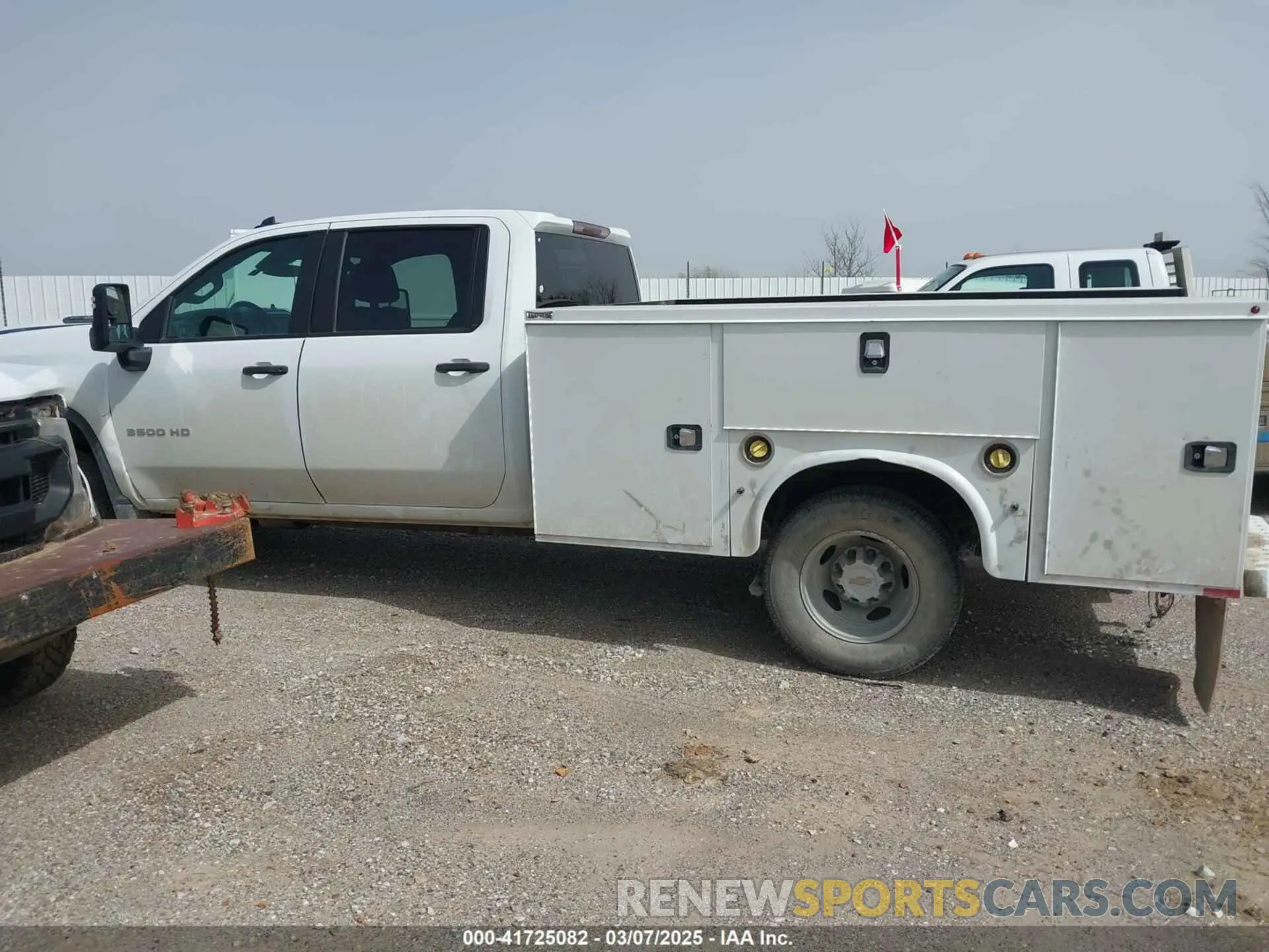 14 Photograph of a damaged car 1GB4YSE73RF185025 CHEVROLET SILVERADO 3500HD CHASSIS 2024