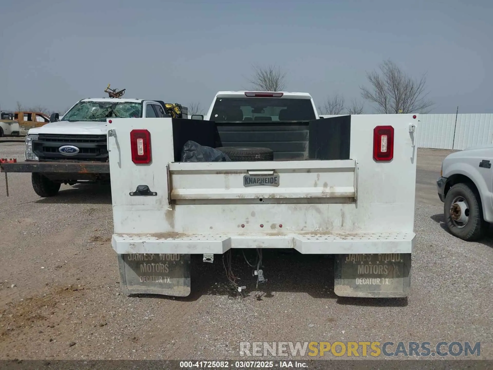15 Photograph of a damaged car 1GB4YSE73RF185025 CHEVROLET SILVERADO 3500HD CHASSIS 2024