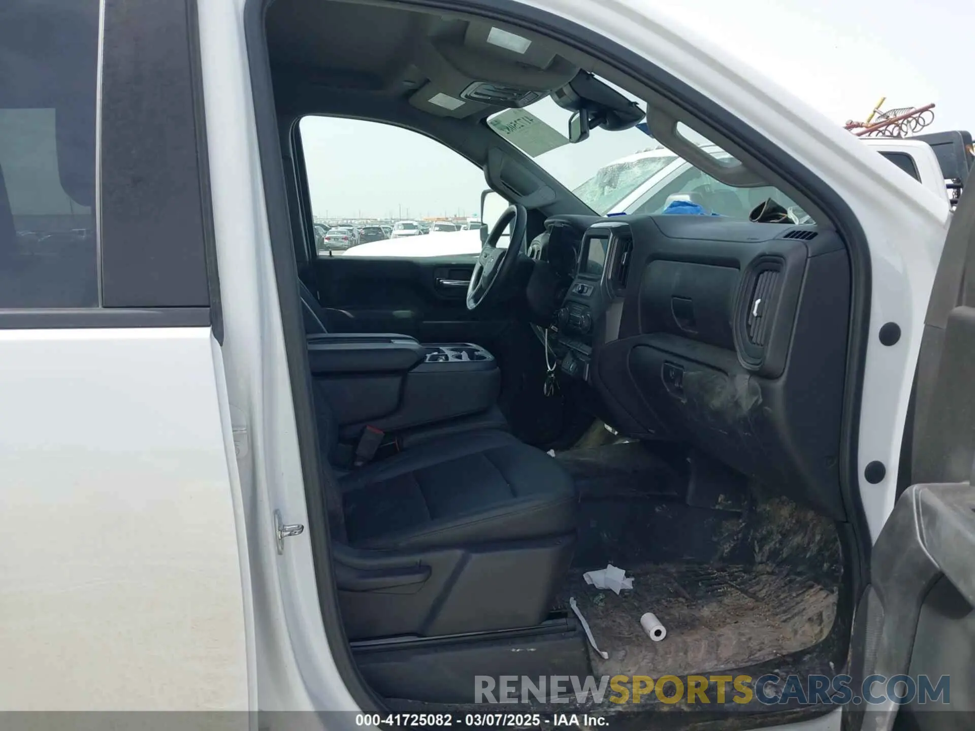 6 Photograph of a damaged car 1GB4YSE73RF185025 CHEVROLET SILVERADO 3500HD CHASSIS 2024