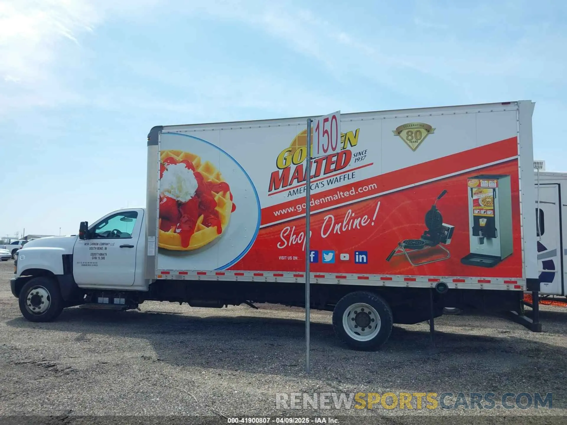 14 Photograph of a damaged car 1HTKHPVM8KH660137 CHEVROLET SILVERADO 4500HD 2019