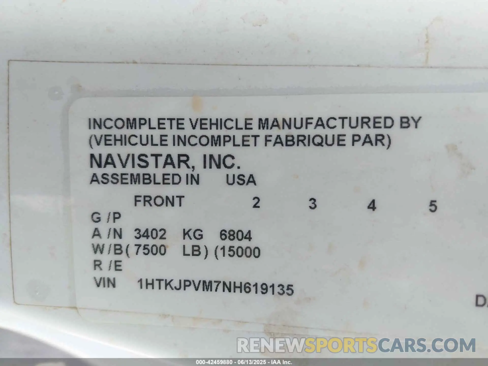 8 Photograph of a damaged car 1HTKJPVM7NH619135 CHEVROLET SILVERADO 4500HD 2022