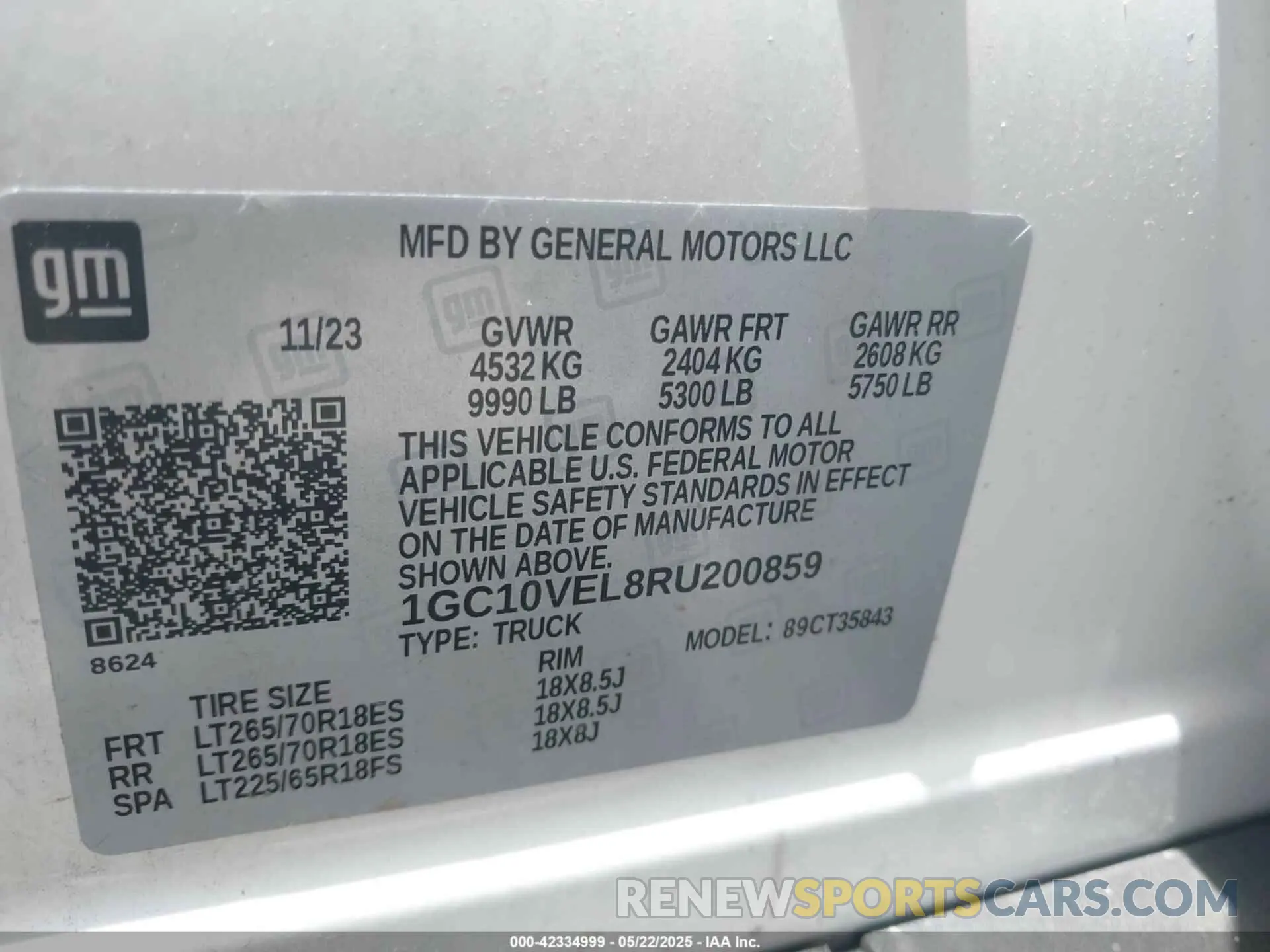 9 Photograph of a damaged car 1GC10VEL8RU200859 CHEVROLET SILVERADO EV 2024