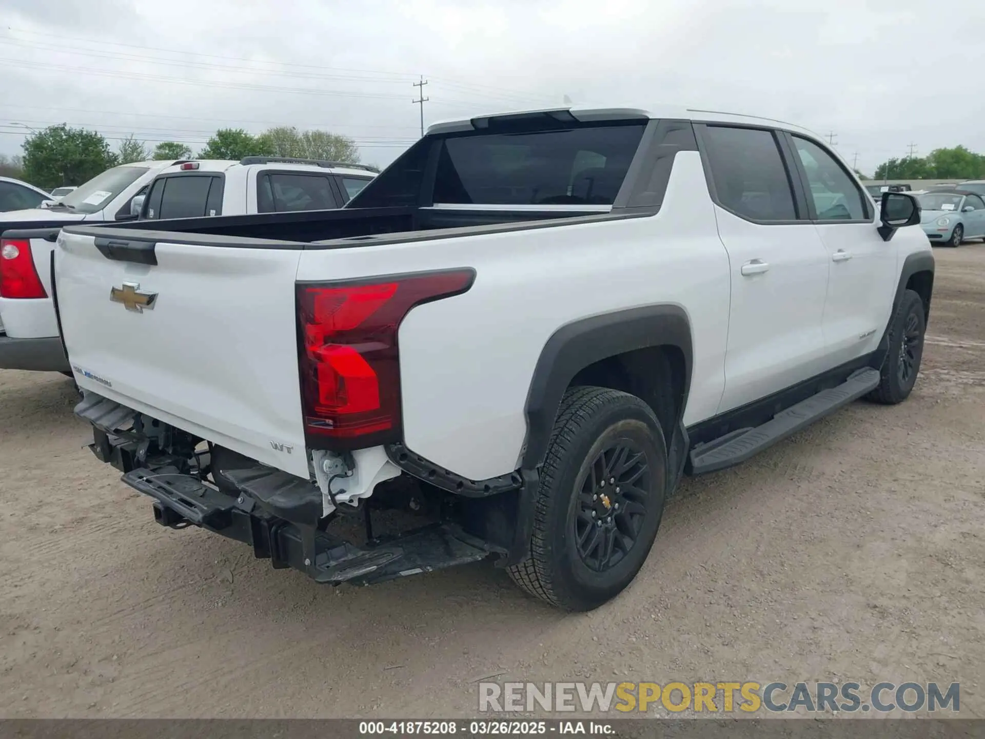 4 Photograph of a damaged car 1GC10VEL9RU200904 CHEVROLET SILVERADO EV 2024