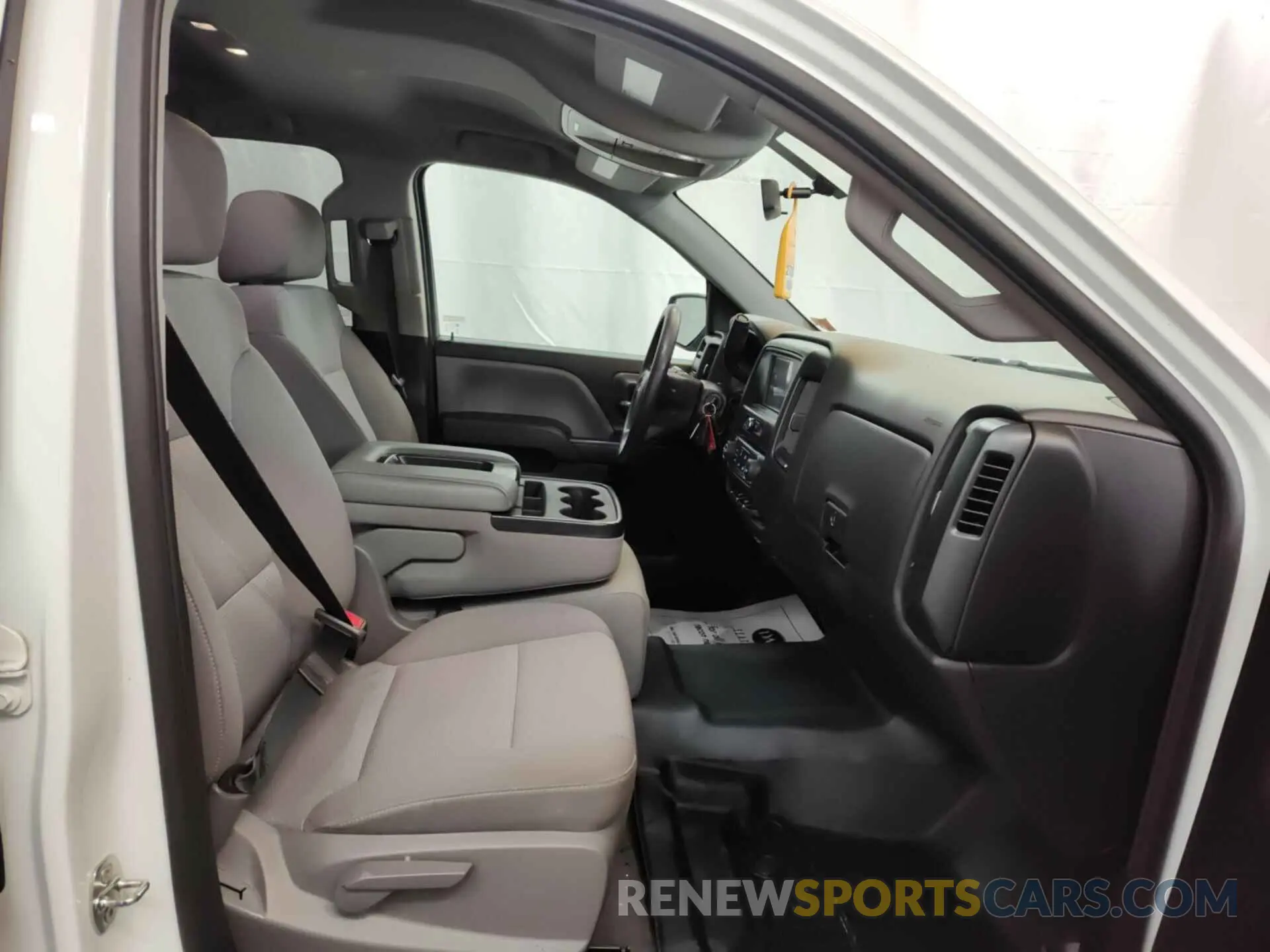 11 Photograph of a damaged car 2GCRCNEC7K1162701 CHEVROLET SILVERADO LD 2019