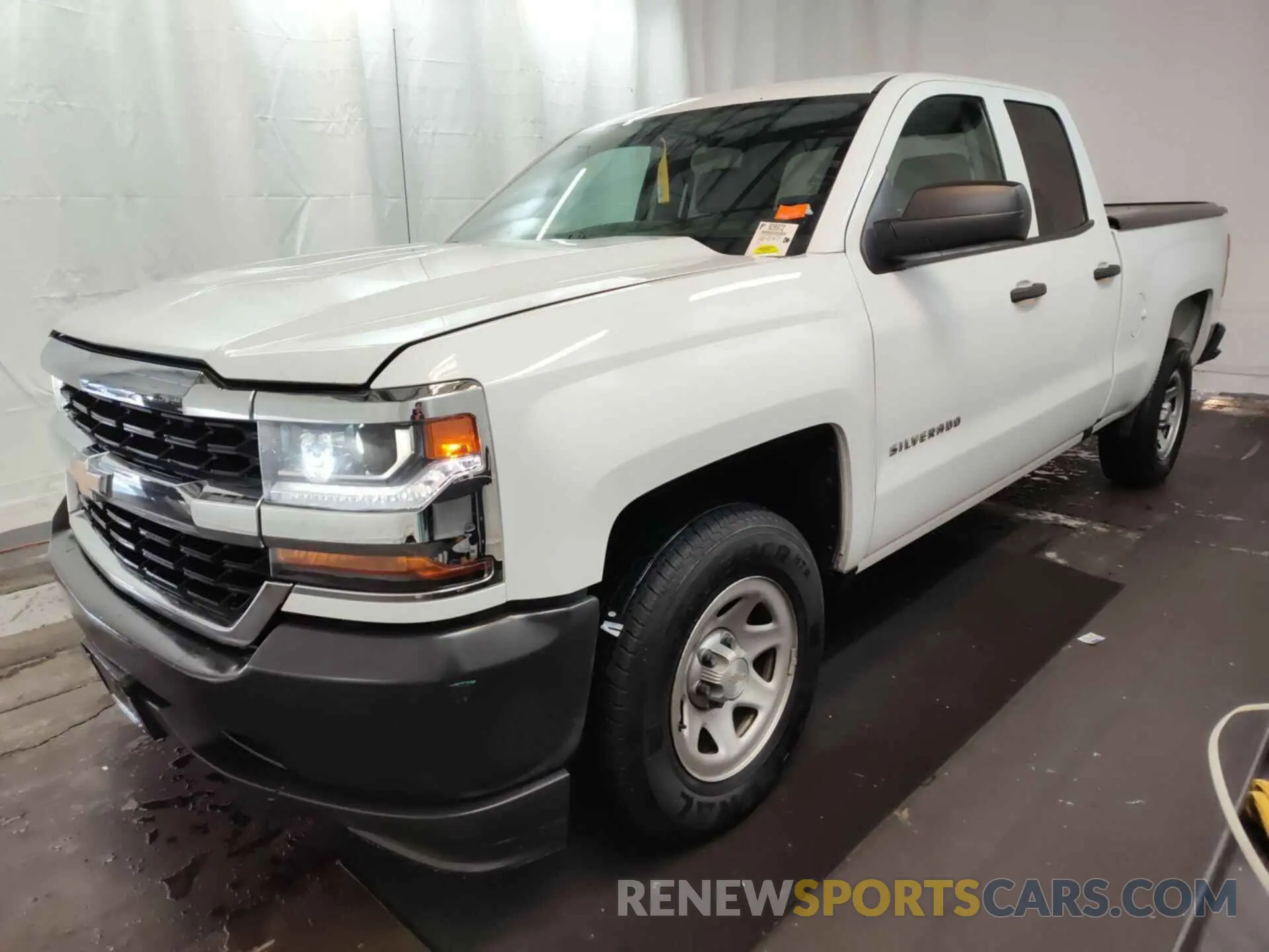17 Photograph of a damaged car 2GCRCNEC7K1162701 CHEVROLET SILVERADO LD 2019