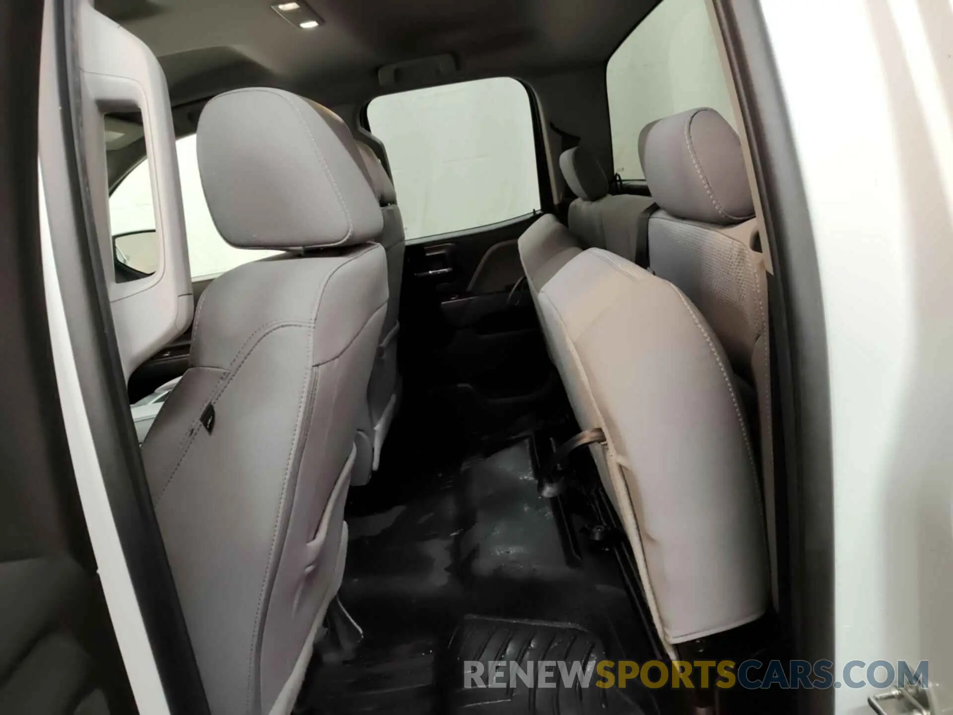 27 Photograph of a damaged car 2GCRCNEC7K1162701 CHEVROLET SILVERADO LD 2019