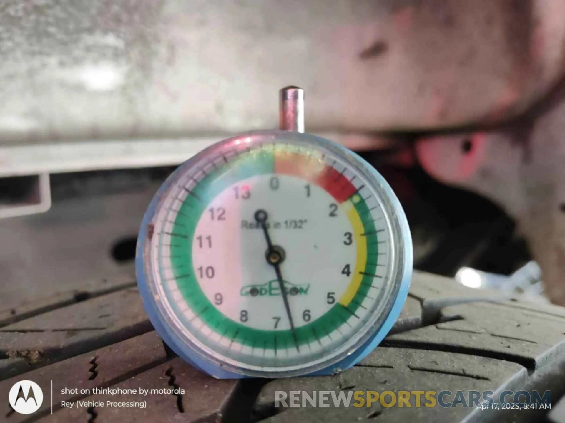 8 Photograph of a damaged car 2GCRCNEC7K1162701 CHEVROLET SILVERADO LD 2019