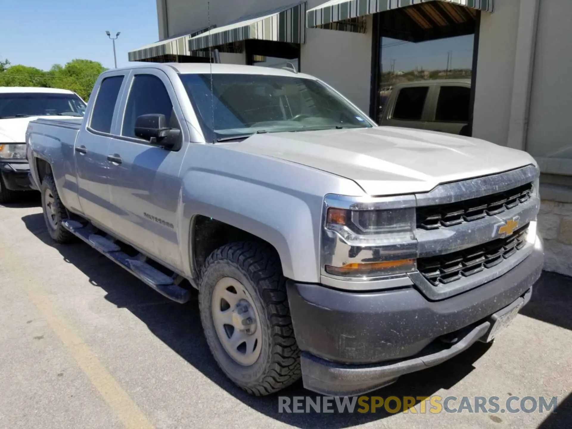 6 Photograph of a damaged car 2GCVKNEC2K1160999 CHEVROLET SILVERADO LD 2019