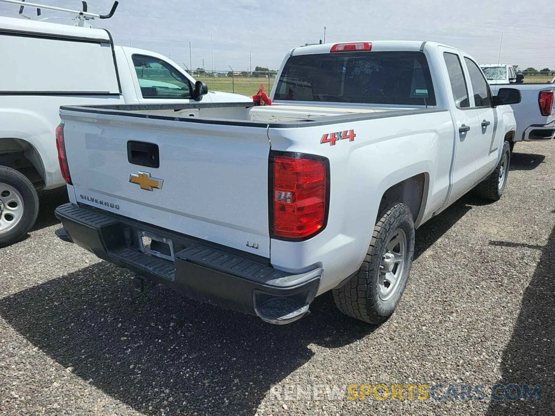 6 Photograph of a damaged car 2GCVKNEC6K1101745 CHEVROLET SILVERADO LD 2019