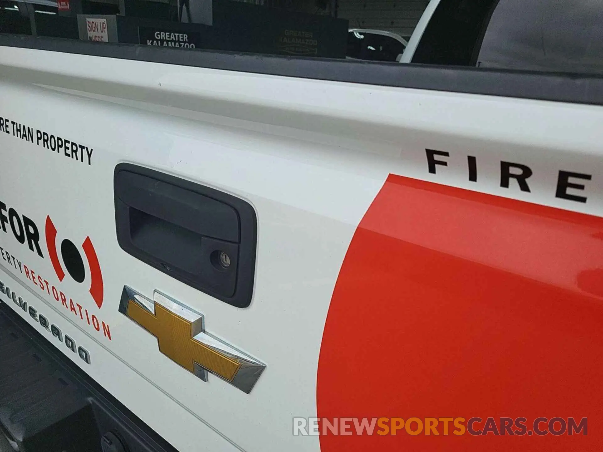 13 Photograph of a damaged car 2GCVKNEC9K1120659 CHEVROLET SILVERADO LD 2019