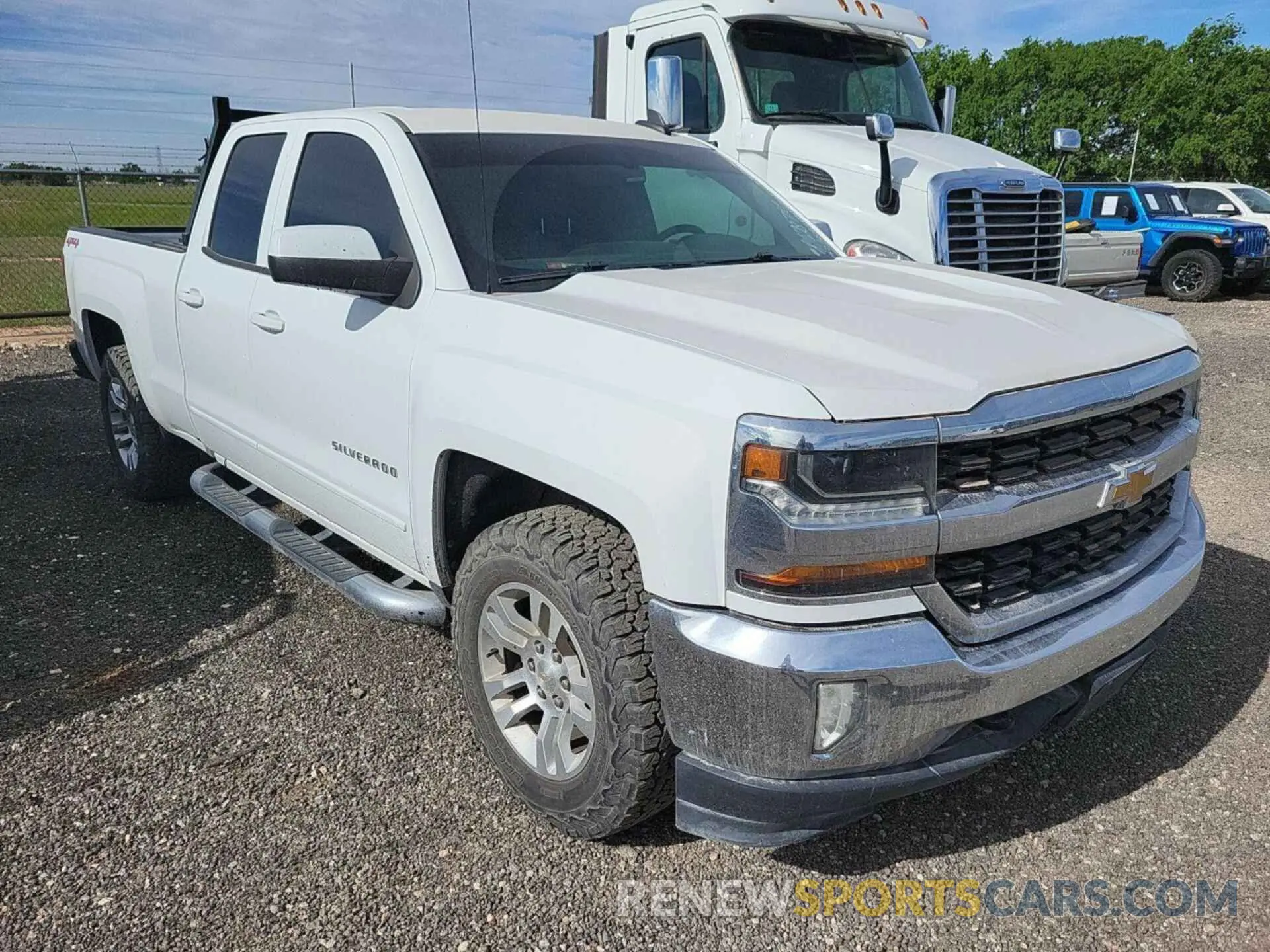 9 Photograph of a damaged car 2GCVKPEC3K1128722 CHEVROLET SILVERADO LD 2019
