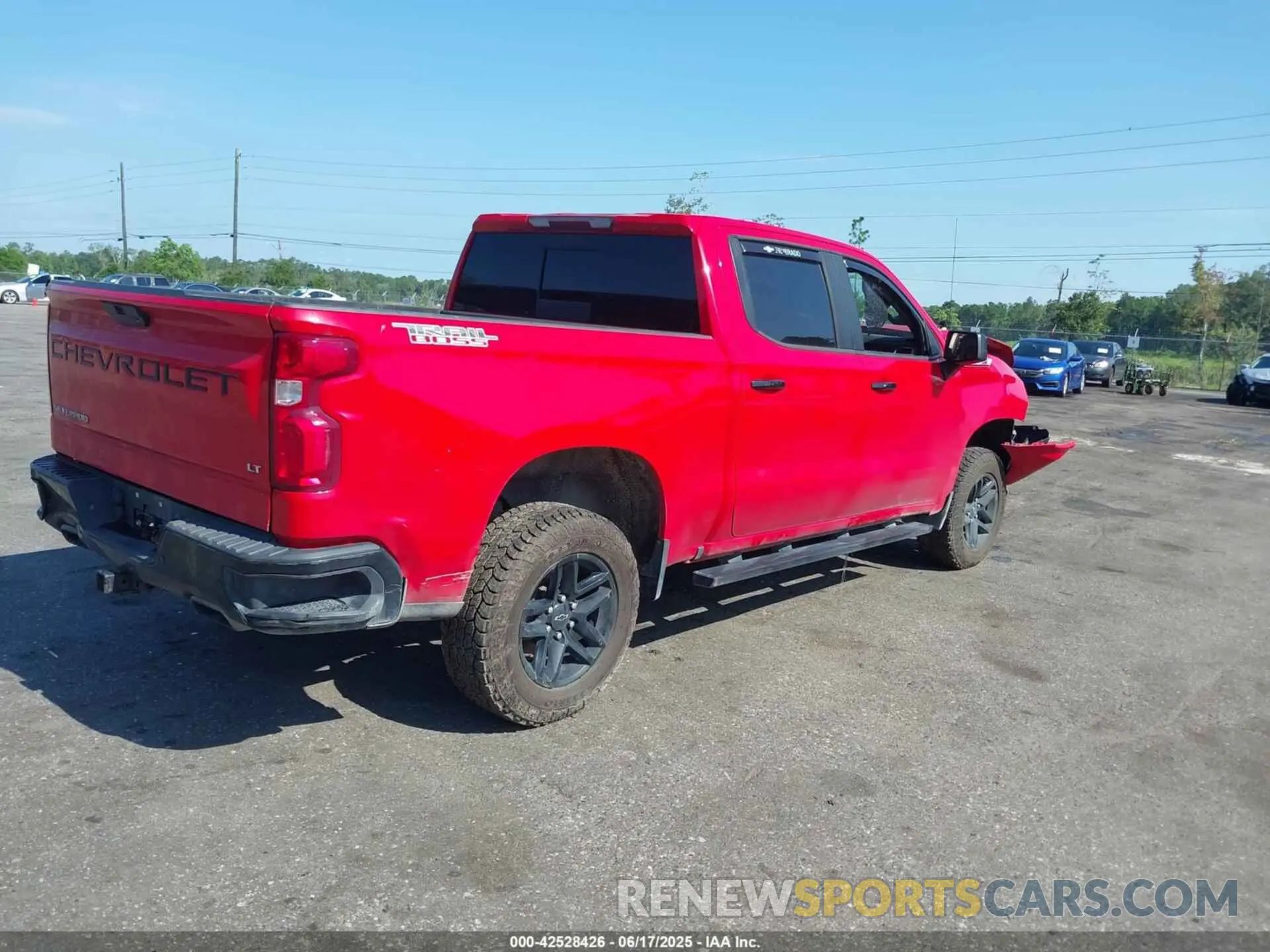 4 Photograph of a damaged car 1GCPYFED7NZ112433 CHEVROLET SILVERADO LTD 2022