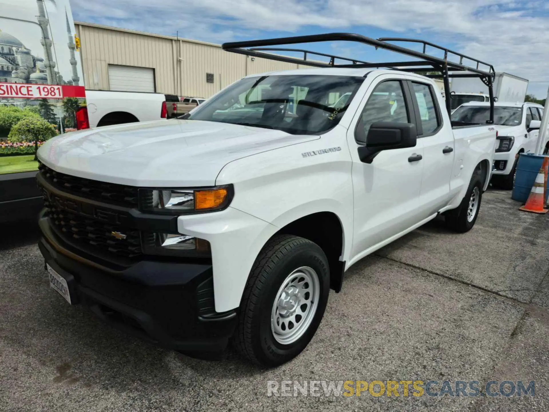 10 Photograph of a damaged car 1GCRYAEF9NZ206908 CHEVROLET SILVERADO LTD 2022
