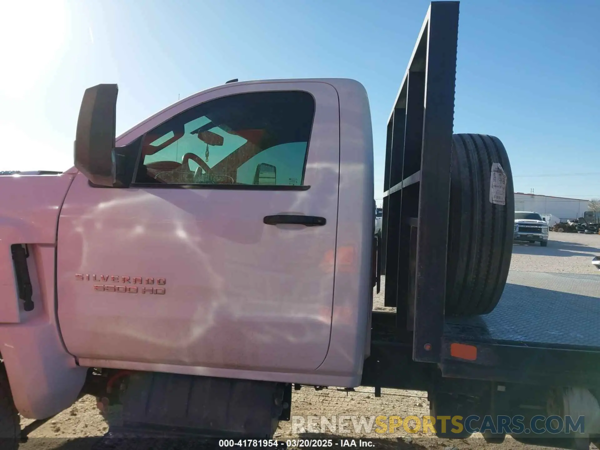 14 Photograph of a damaged car 1HTKJPVK6PH000916 CHEVROLET SILVERADO MD 2023