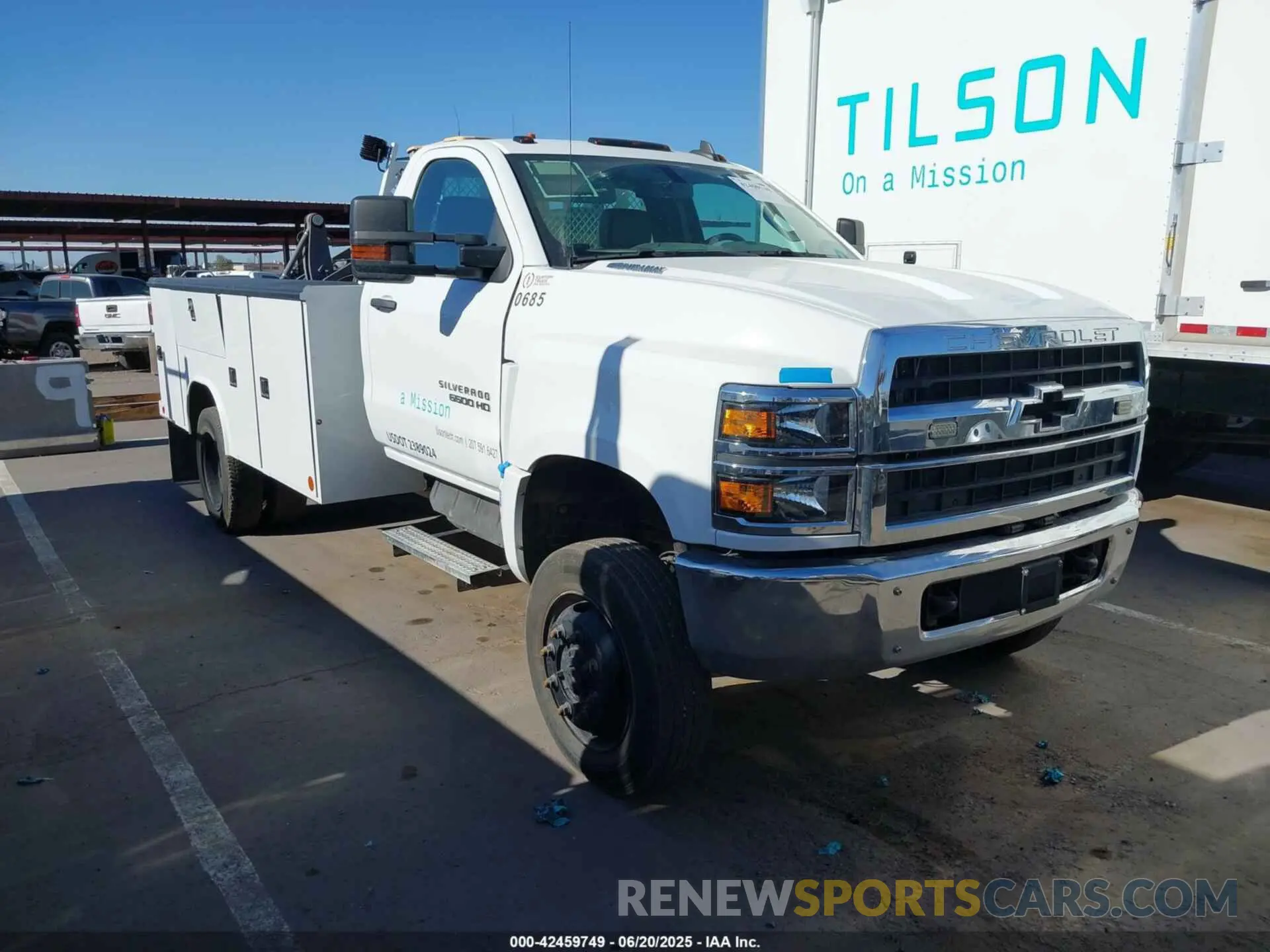 1 Photograph of a damaged car 1HTKJPVM1PH125629 CHEVROLET SILVERADO MD 2023