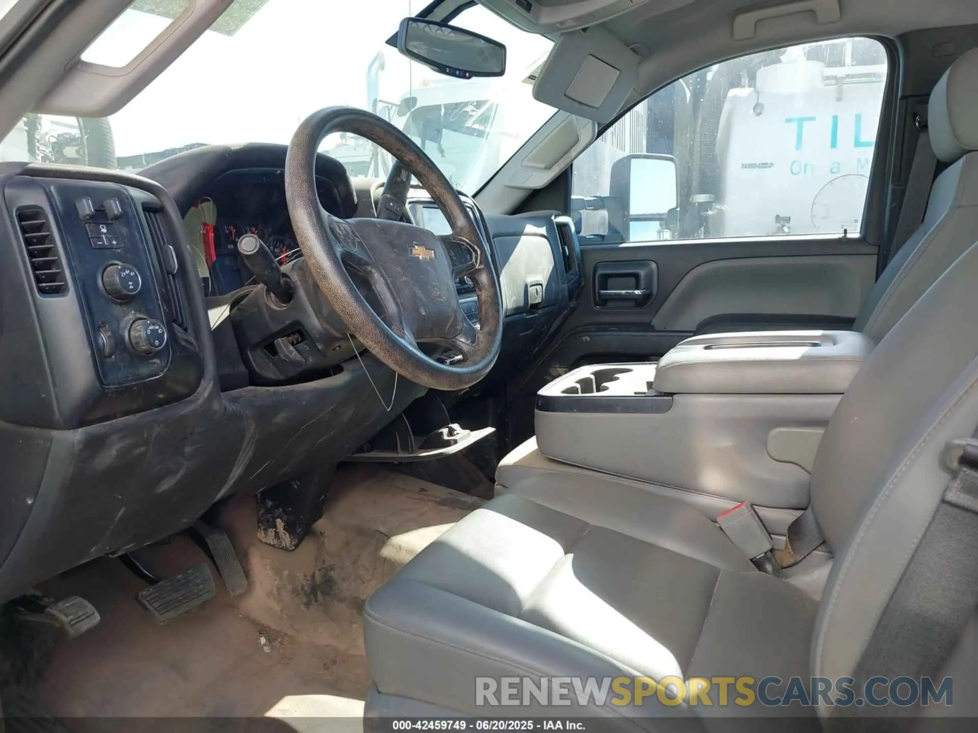 6 Photograph of a damaged car 1HTKJPVM1PH125629 CHEVROLET SILVERADO MD 2023