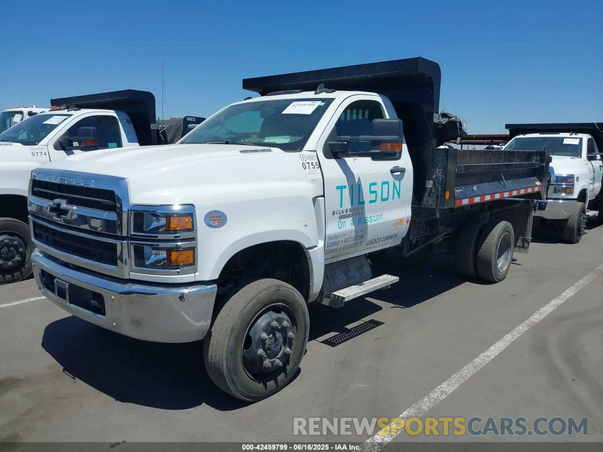 2 Photograph of a damaged car 1HTKJPVM1PH218554 CHEVROLET SILVERADO MD 2023