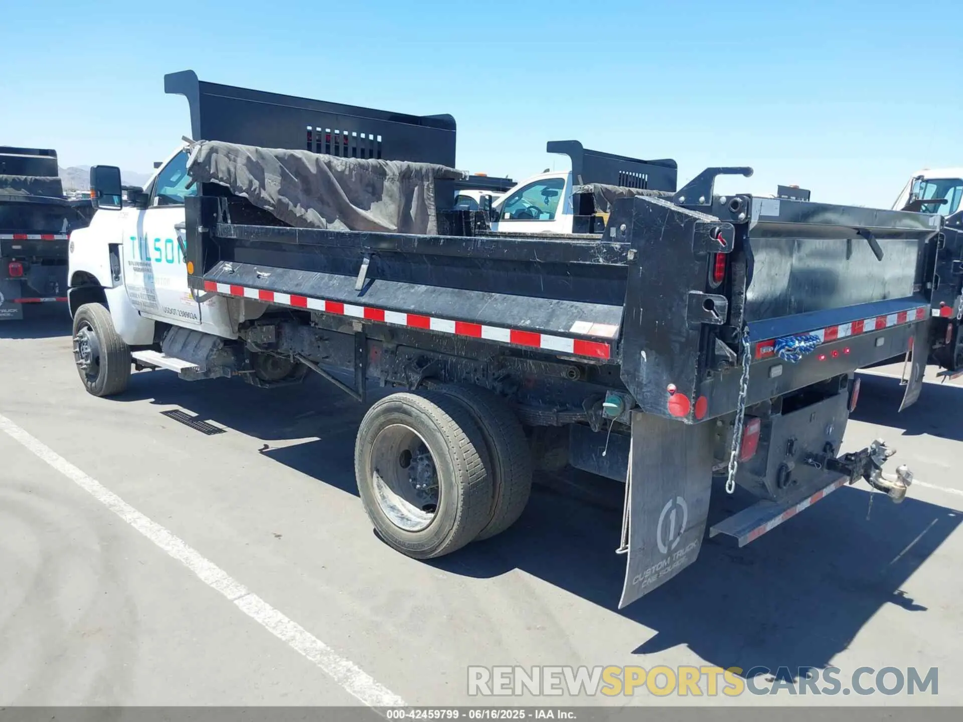 3 Photograph of a damaged car 1HTKJPVM1PH218554 CHEVROLET SILVERADO MD 2023