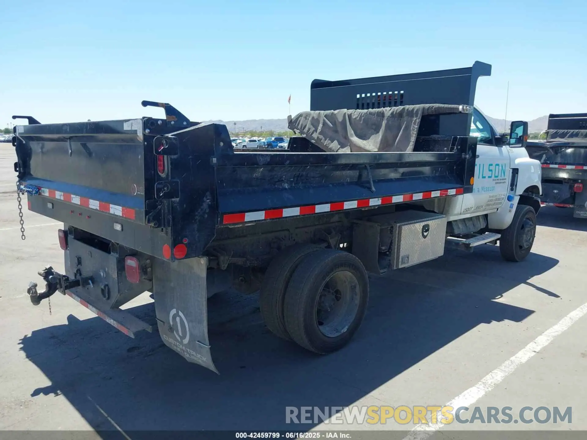 4 Photograph of a damaged car 1HTKJPVM1PH218554 CHEVROLET SILVERADO MD 2023