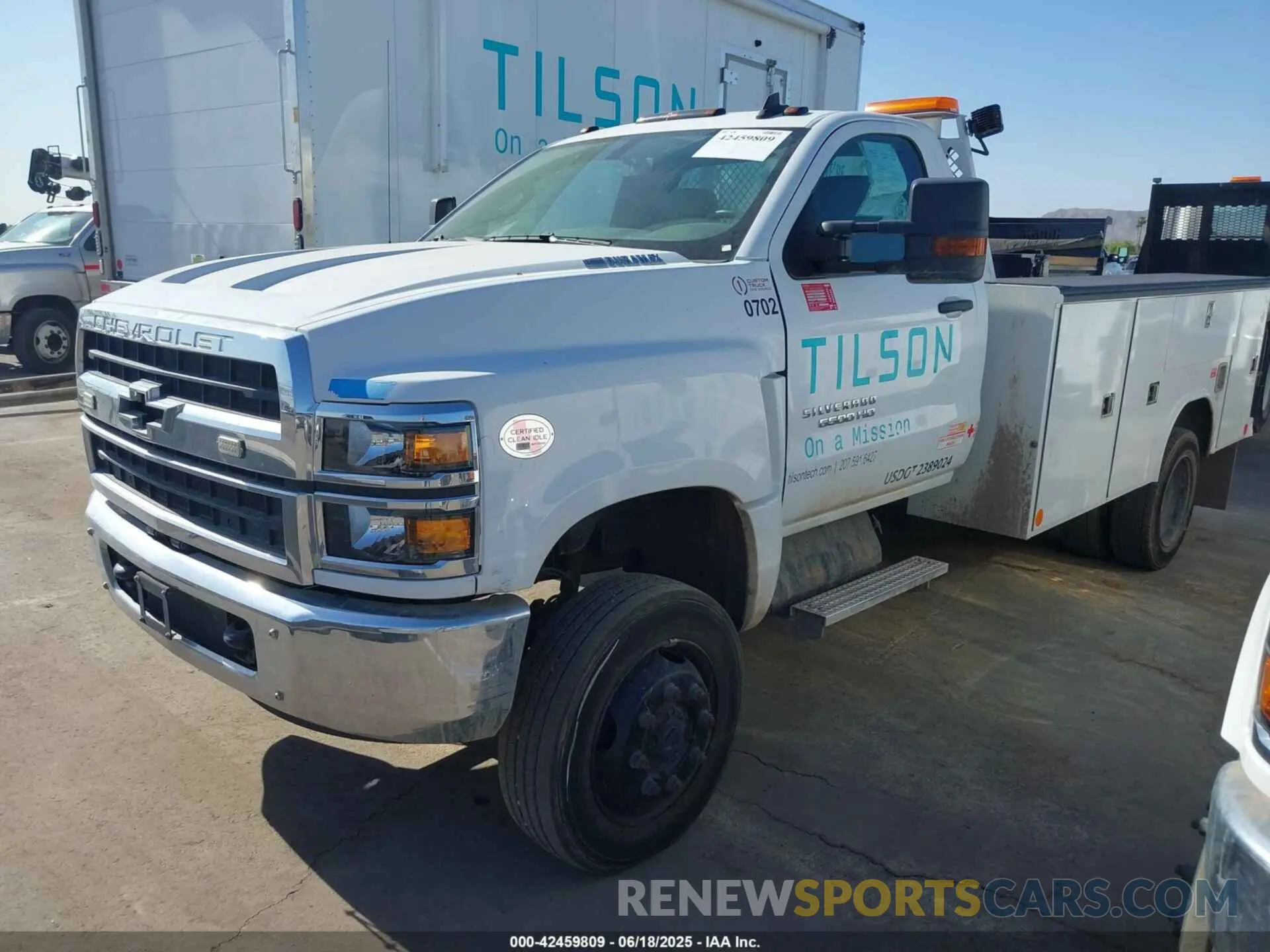 2 Photograph of a damaged car 1HTKJPVM1PH333560 CHEVROLET SILVERADO MD 2023