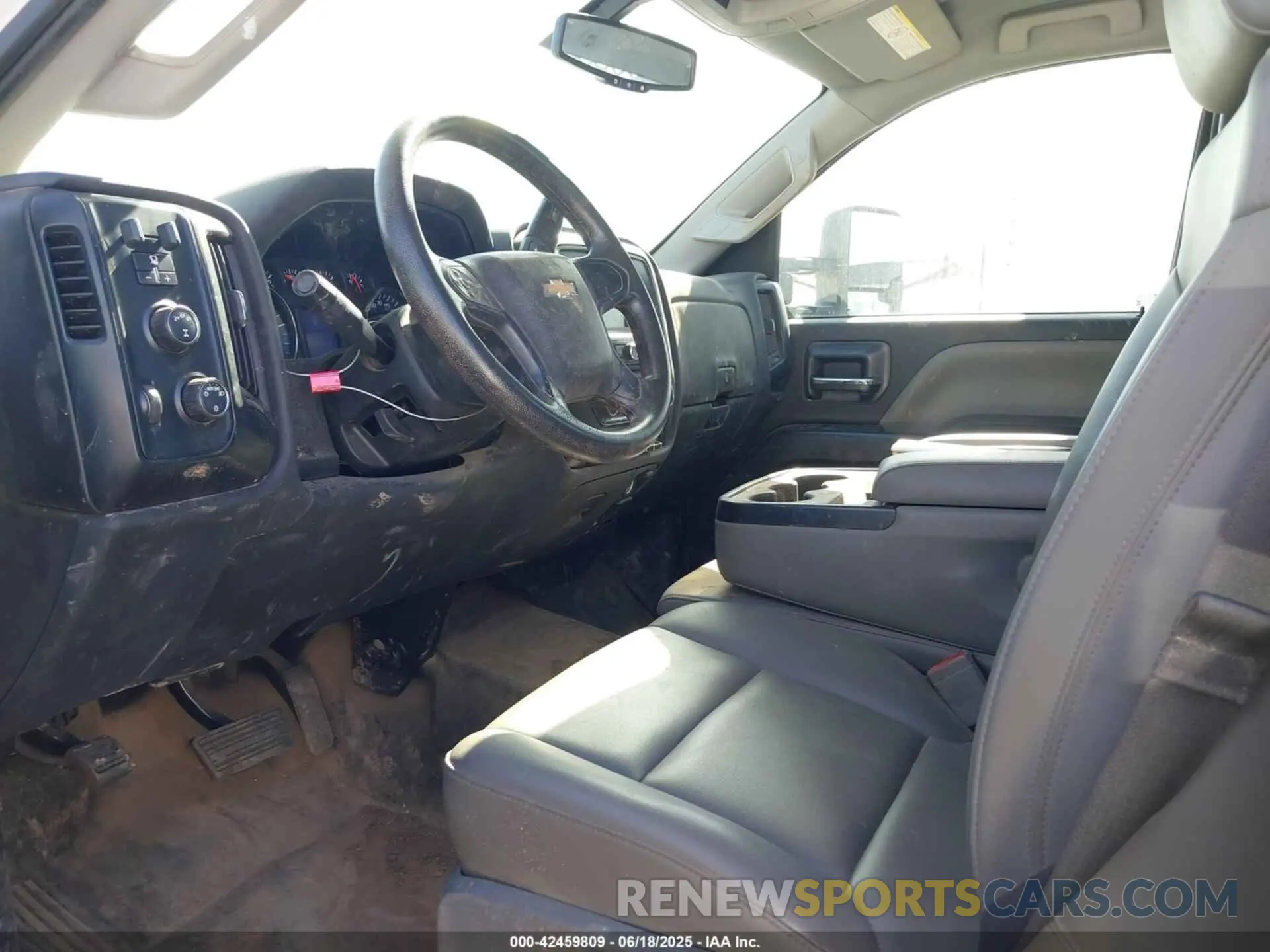 7 Photograph of a damaged car 1HTKJPVM1PH333560 CHEVROLET SILVERADO MD 2023