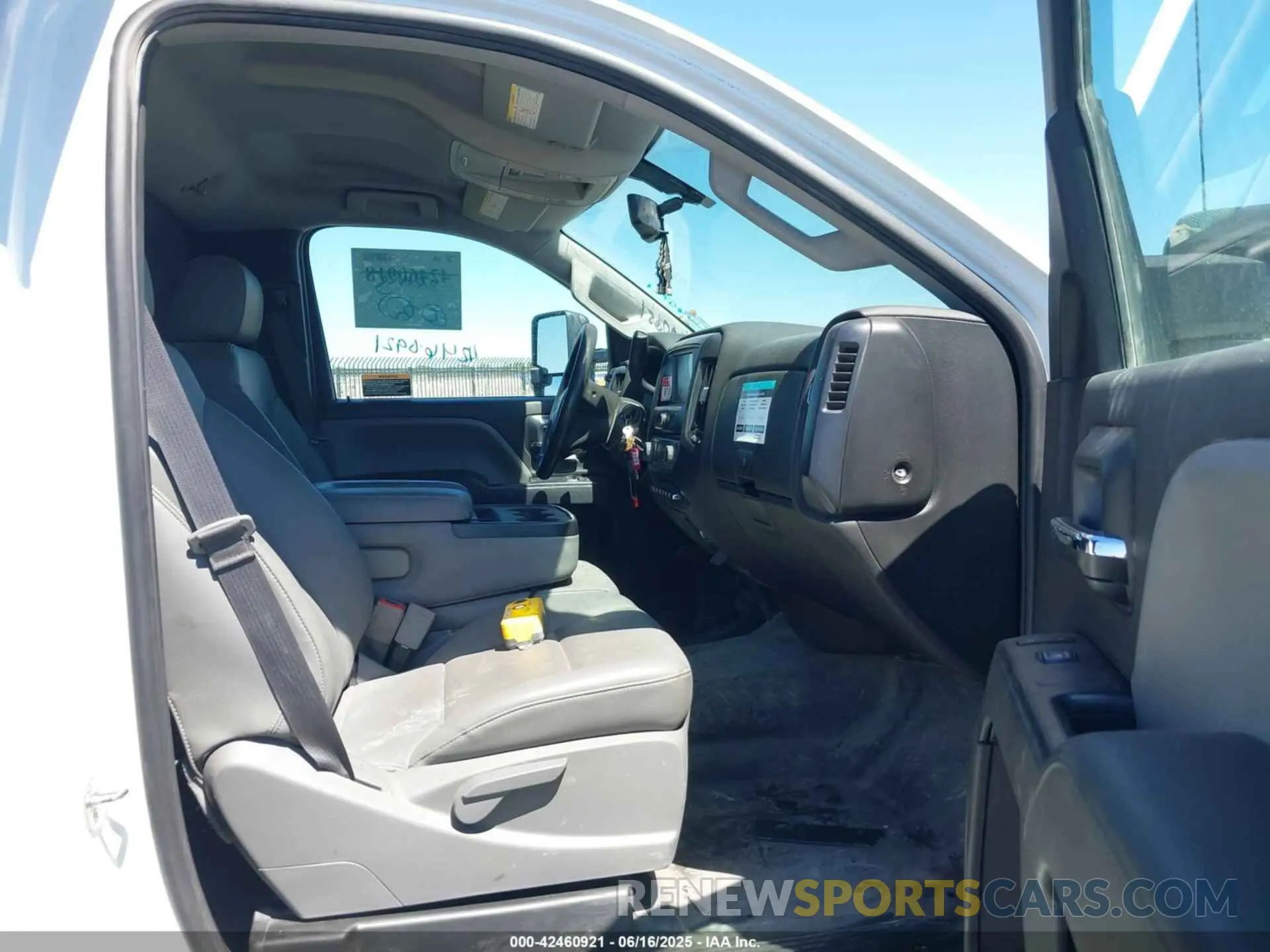 7 Photograph of a damaged car 1HTKJPVM2PH218501 CHEVROLET SILVERADO MD 2023