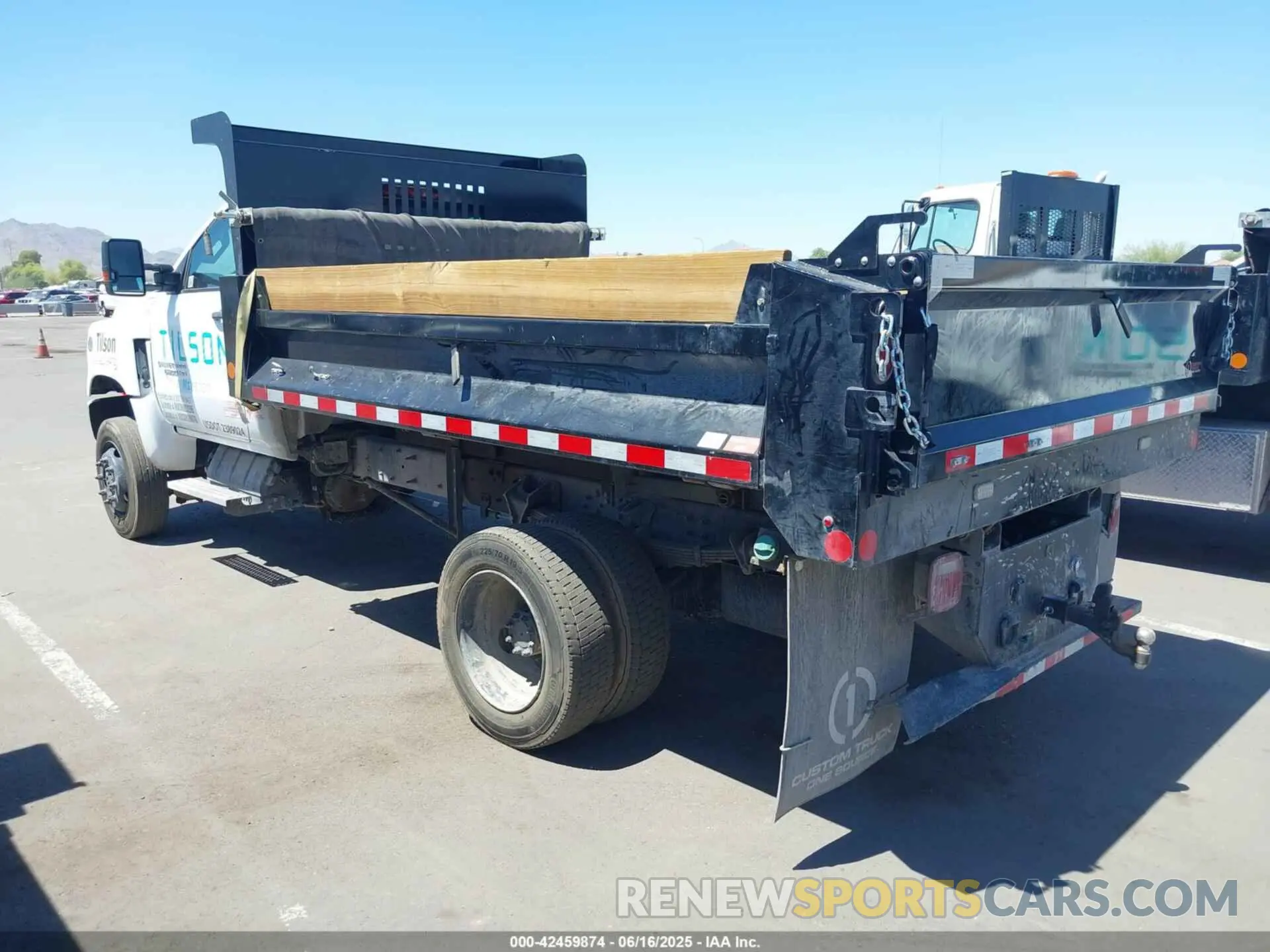 3 Photograph of a damaged car 1HTKJPVM2PH508110 CHEVROLET SILVERADO MD 2023