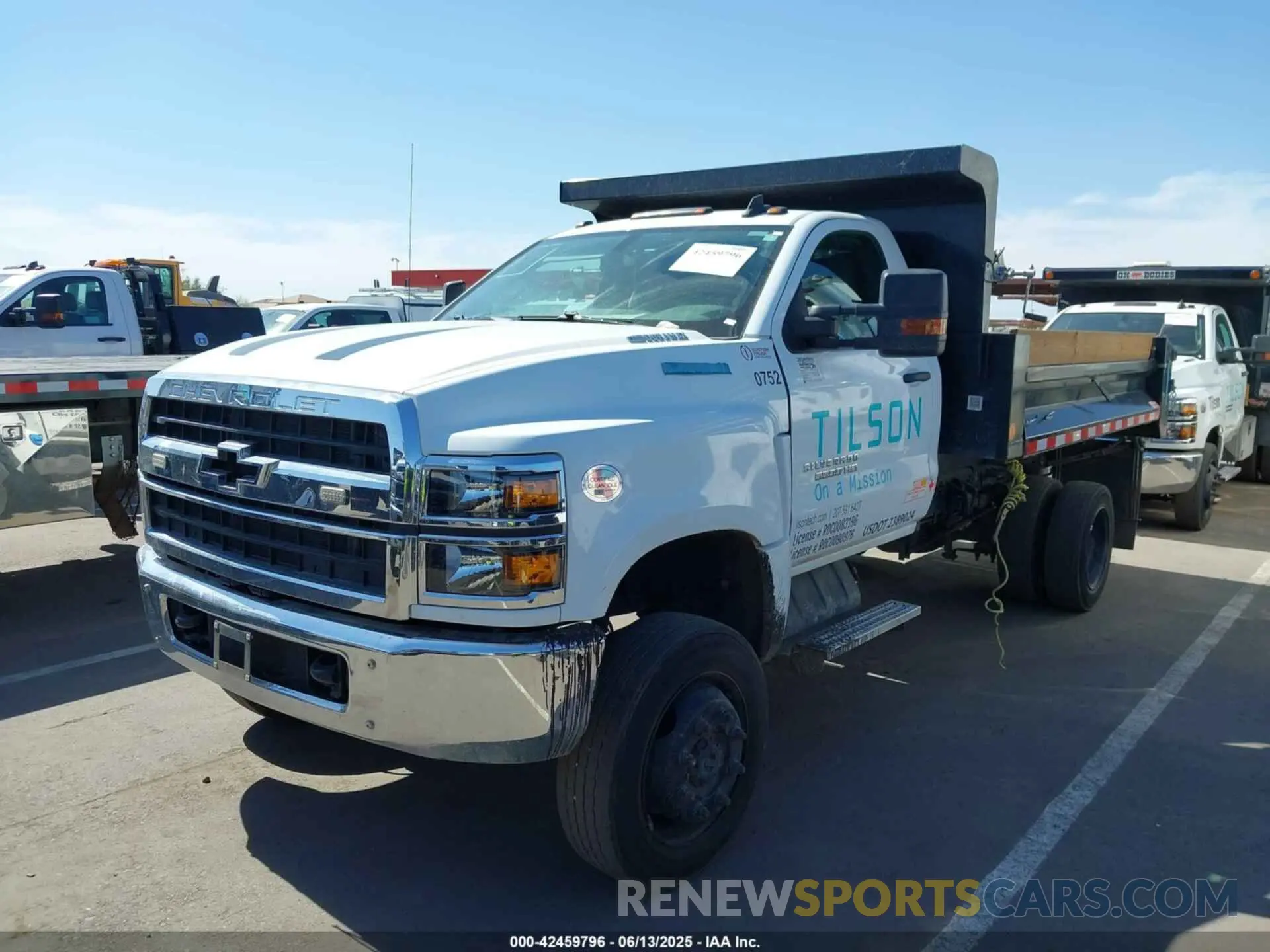 2 Photograph of a damaged car 1HTKJPVM3PH218491 CHEVROLET SILVERADO MD 2023