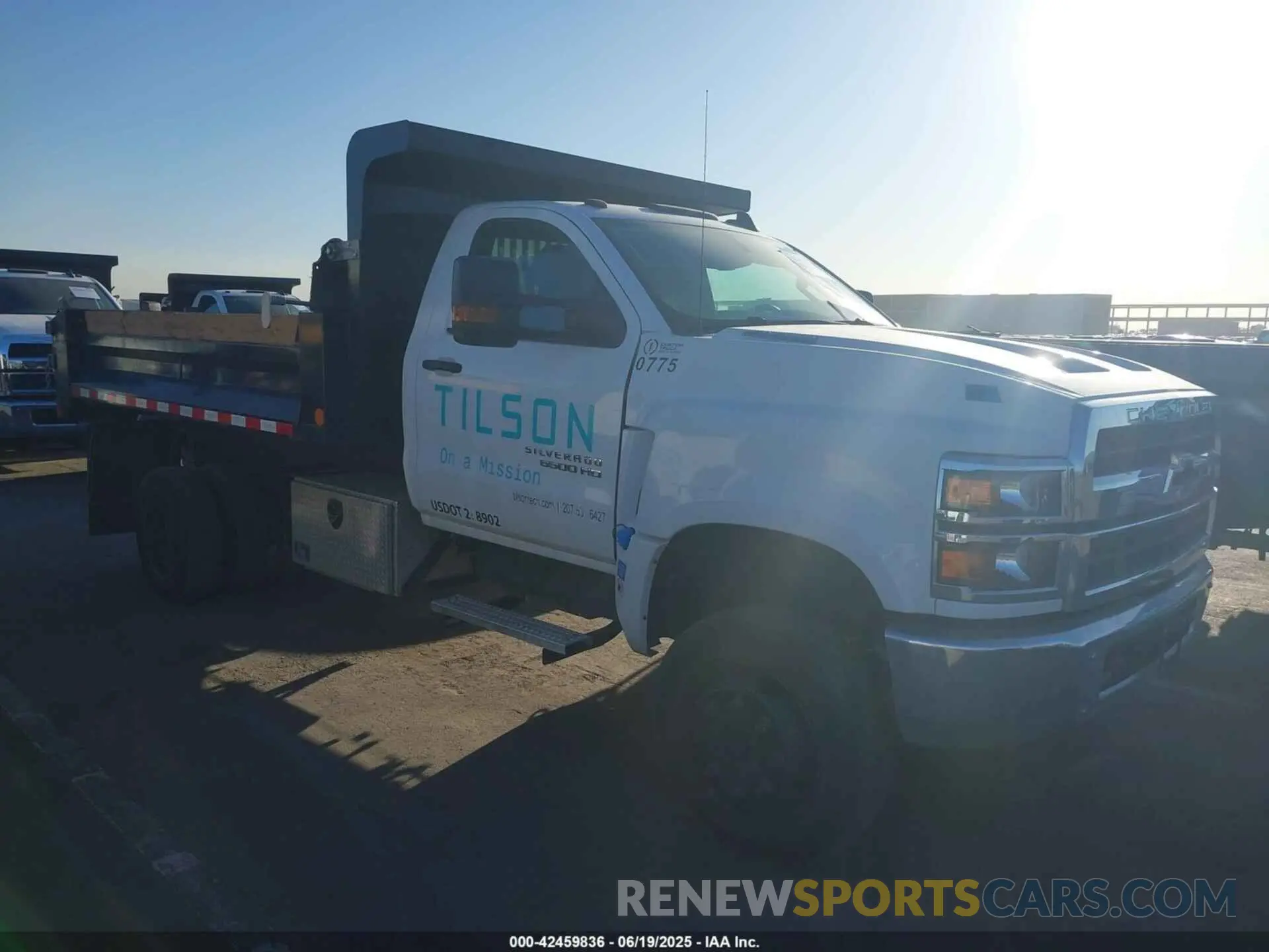 1 Photograph of a damaged car 1HTKJPVM3PH508035 CHEVROLET SILVERADO MD 2023