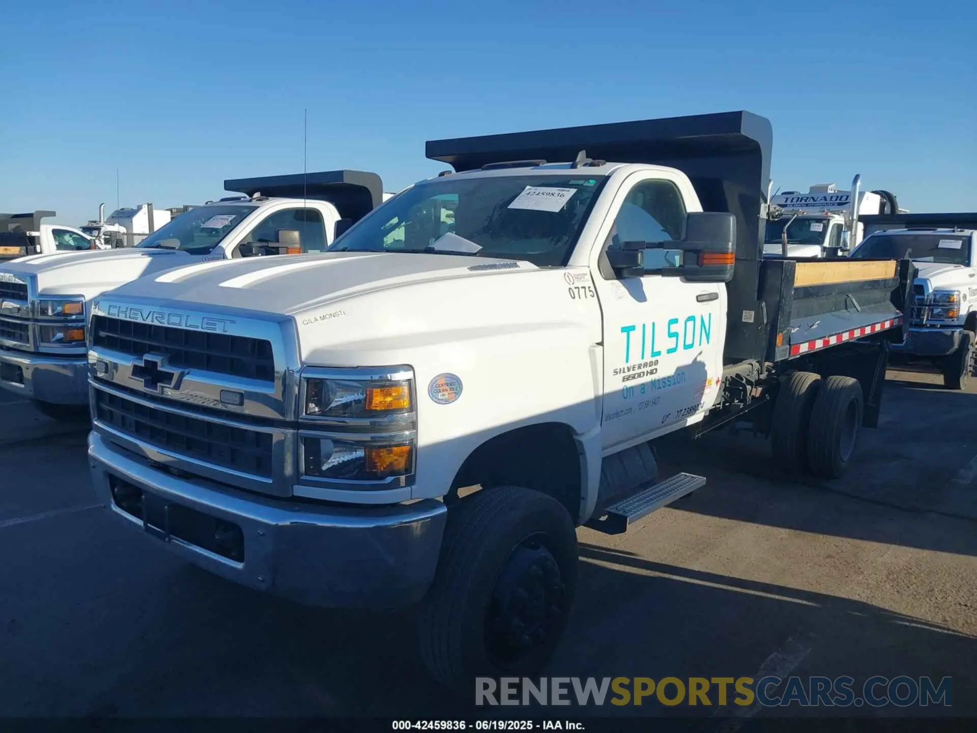2 Photograph of a damaged car 1HTKJPVM3PH508035 CHEVROLET SILVERADO MD 2023