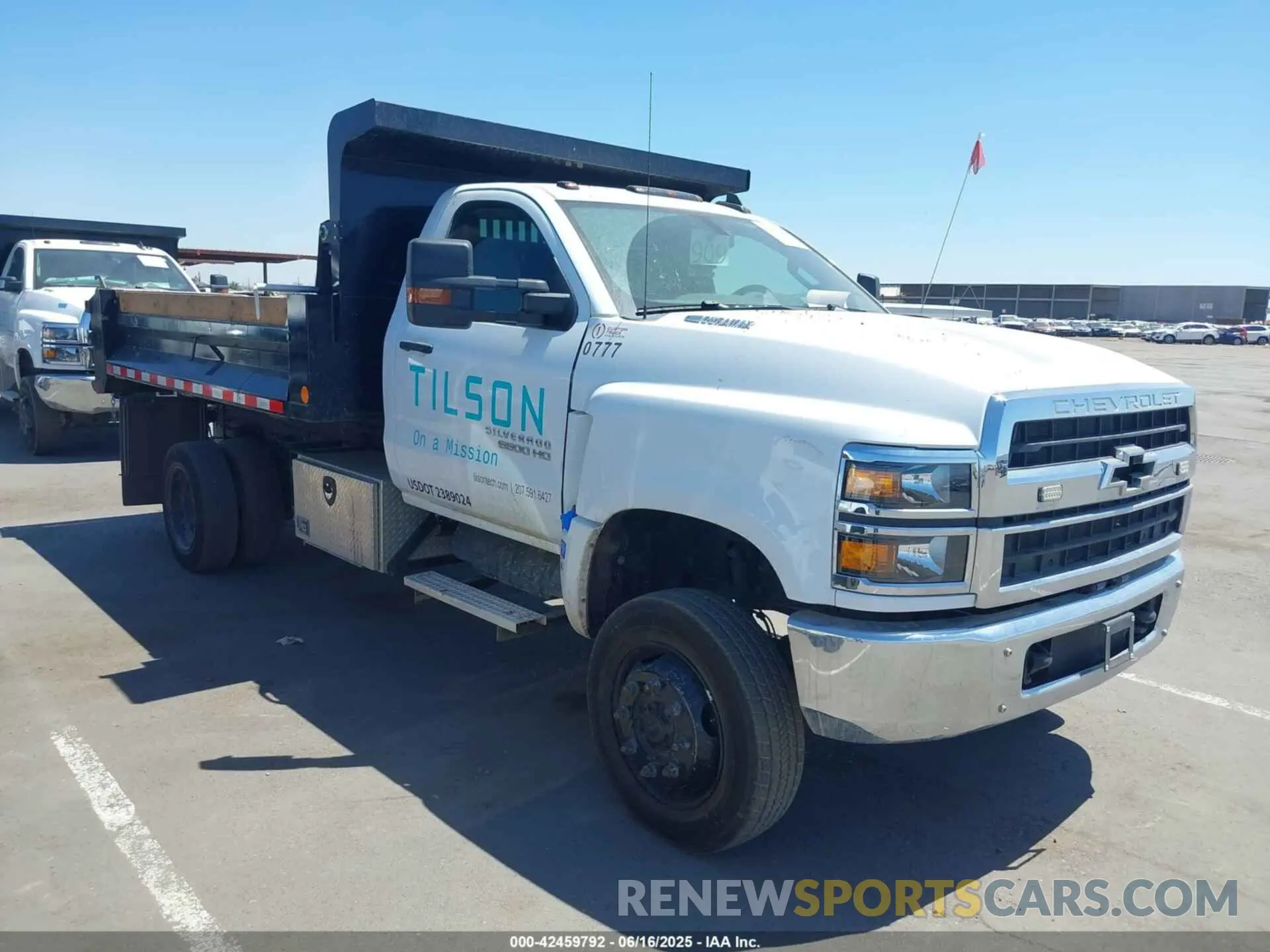 1 Photograph of a damaged car 1HTKJPVM4PH508108 CHEVROLET SILVERADO MD 2023