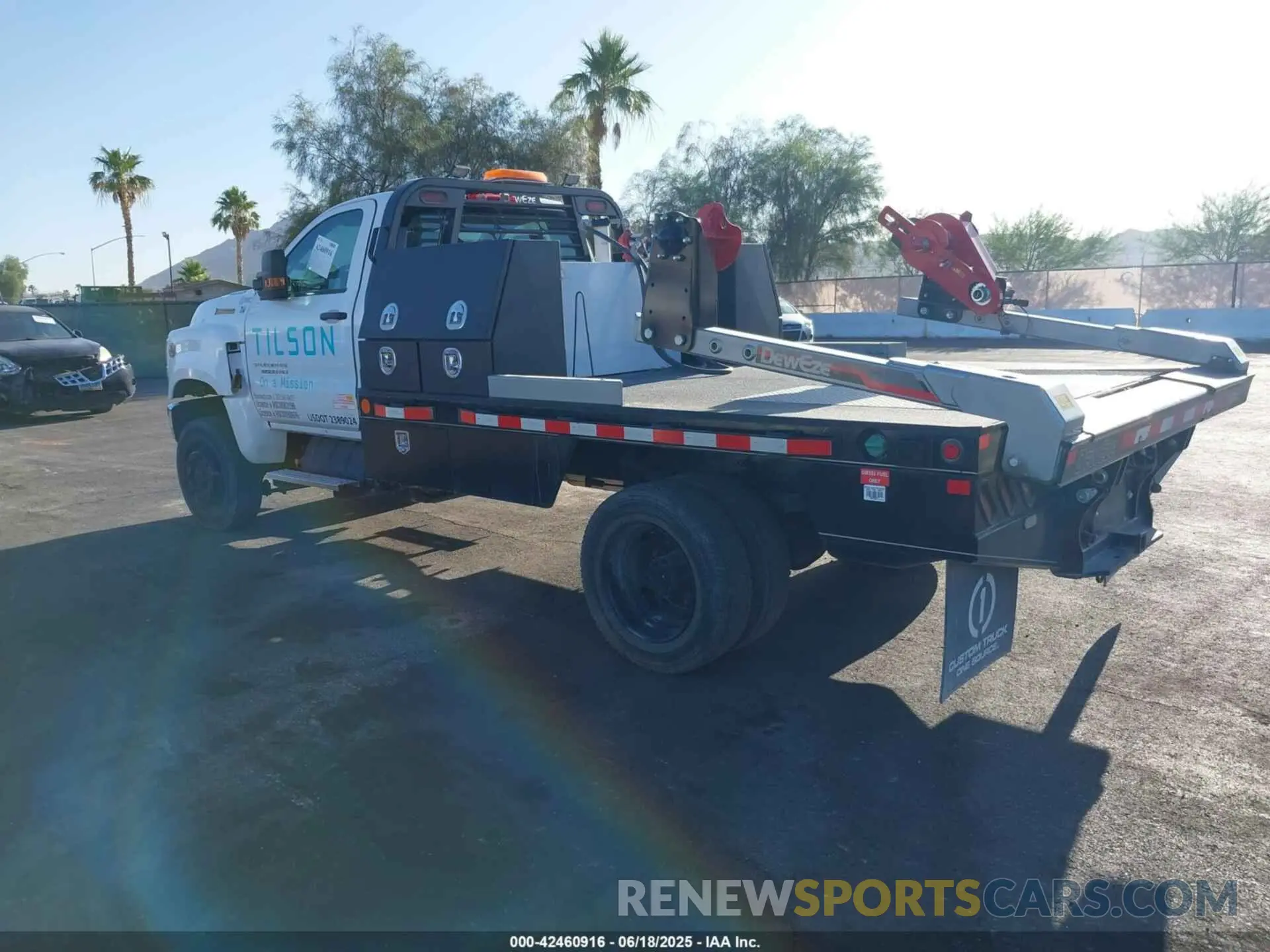 3 Photograph of a damaged car 1HTKJPVM5PH699375 CHEVROLET SILVERADO MD 2023