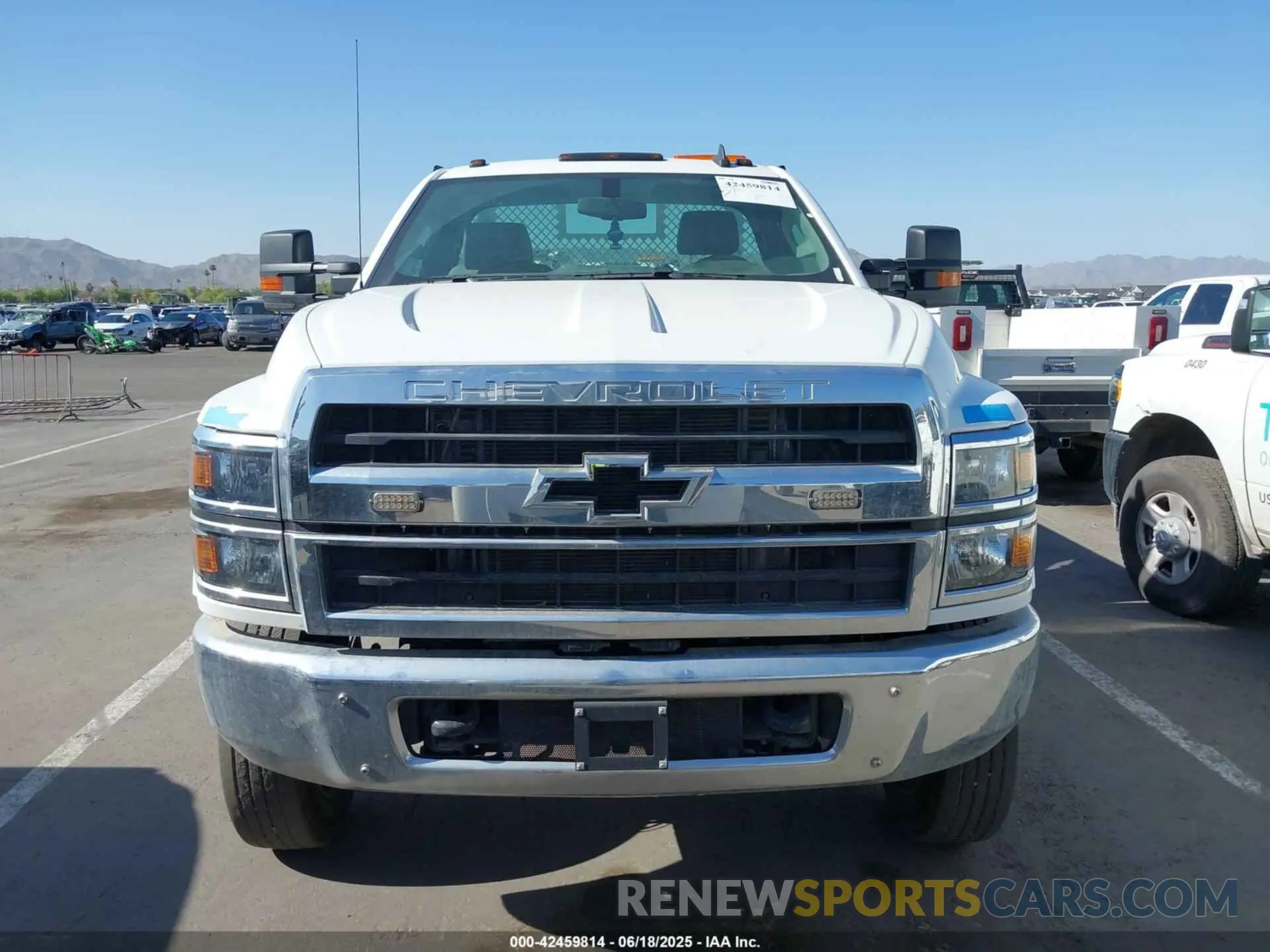 12 Photograph of a damaged car 1HTKJPVM6PH130941 CHEVROLET SILVERADO MD 2023