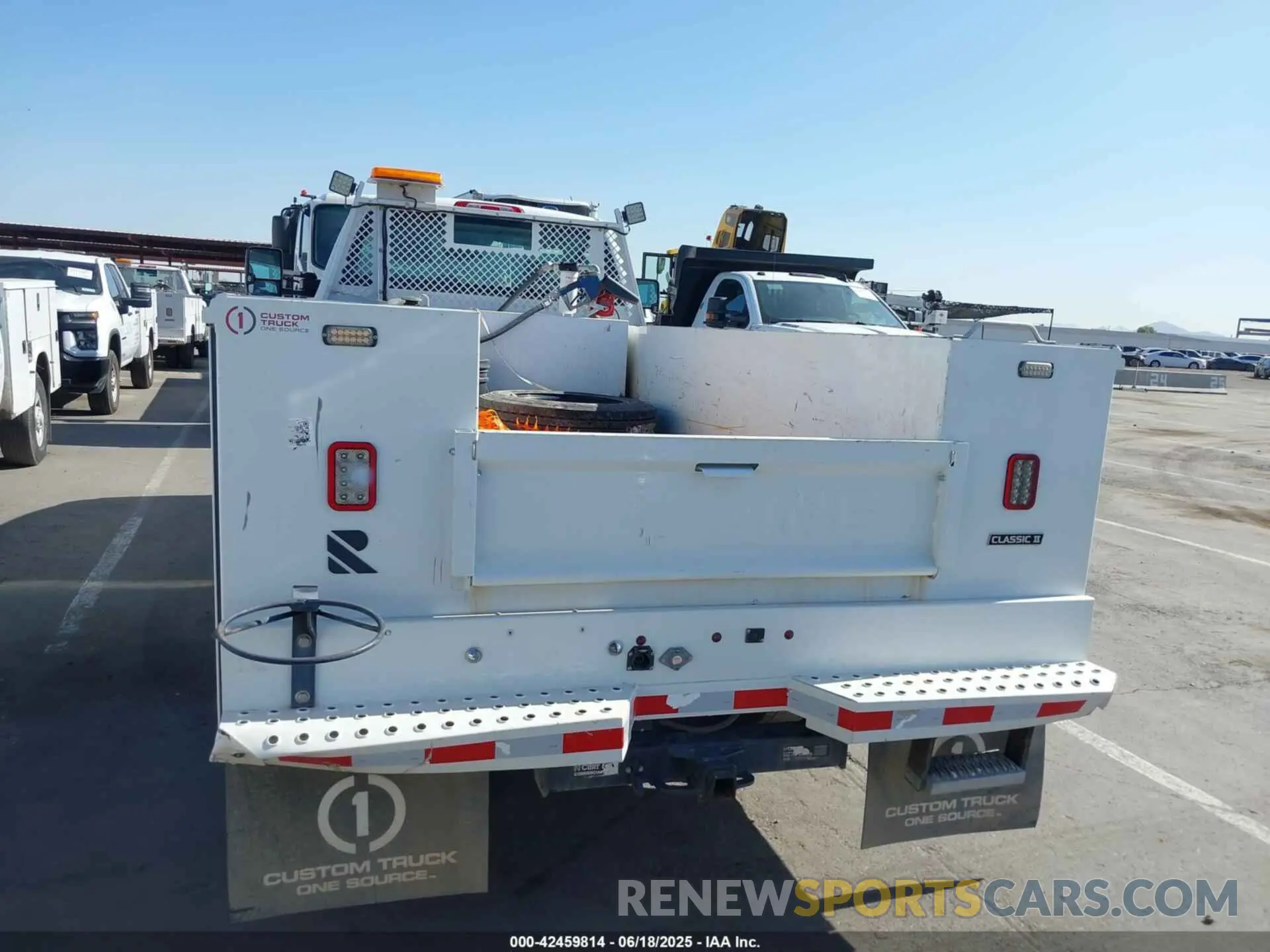 15 Photograph of a damaged car 1HTKJPVM6PH130941 CHEVROLET SILVERADO MD 2023