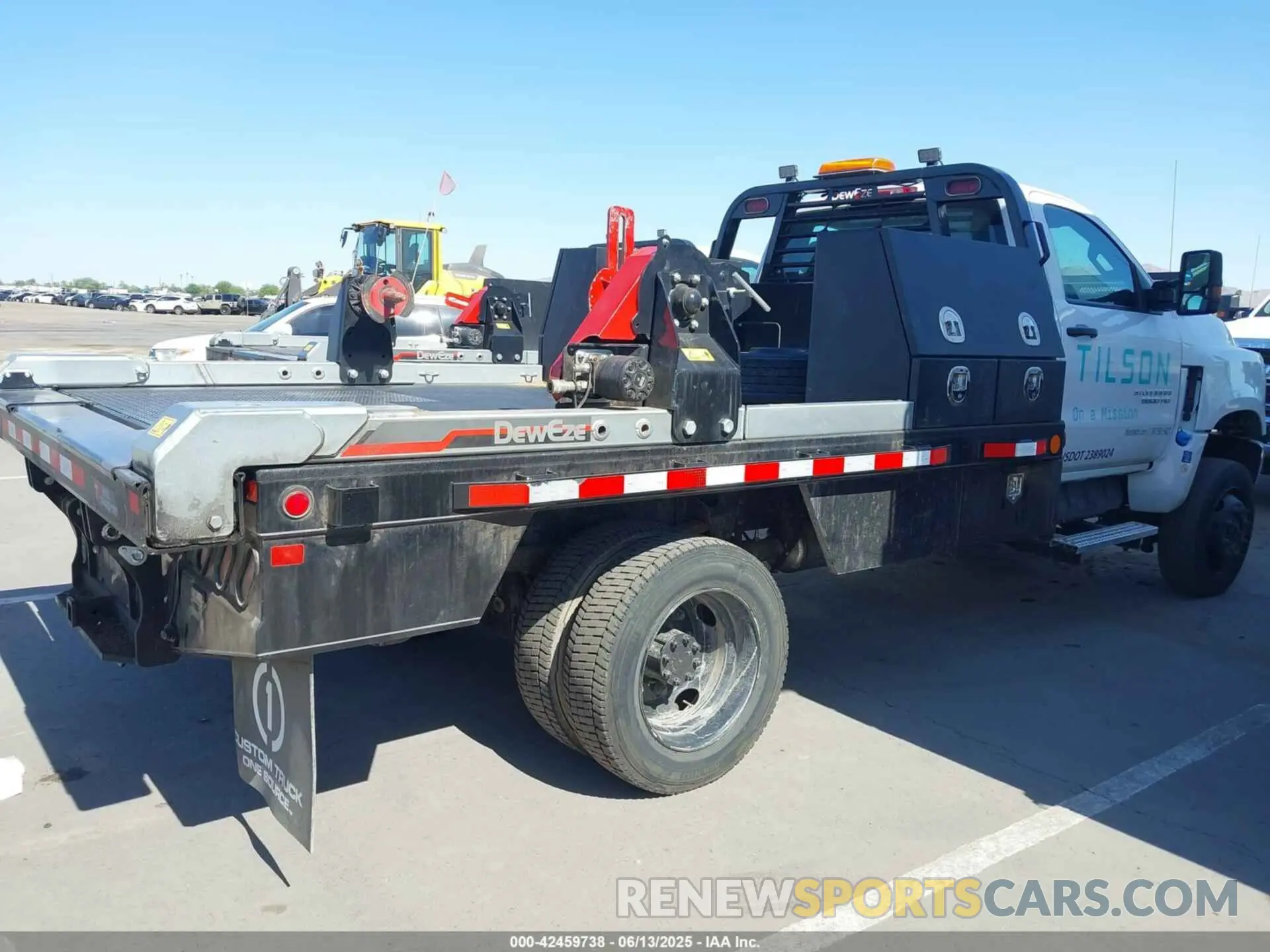 4 Photograph of a damaged car 1HTKJPVM6PH333568 CHEVROLET SILVERADO MD 2023